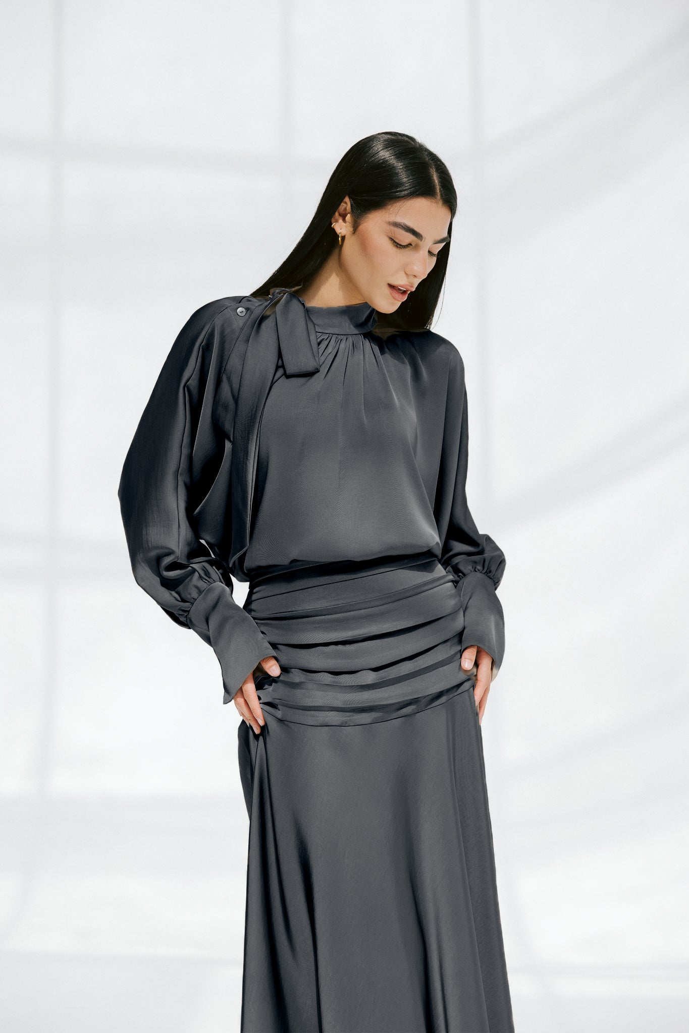The Serenity Set In Stone Grey