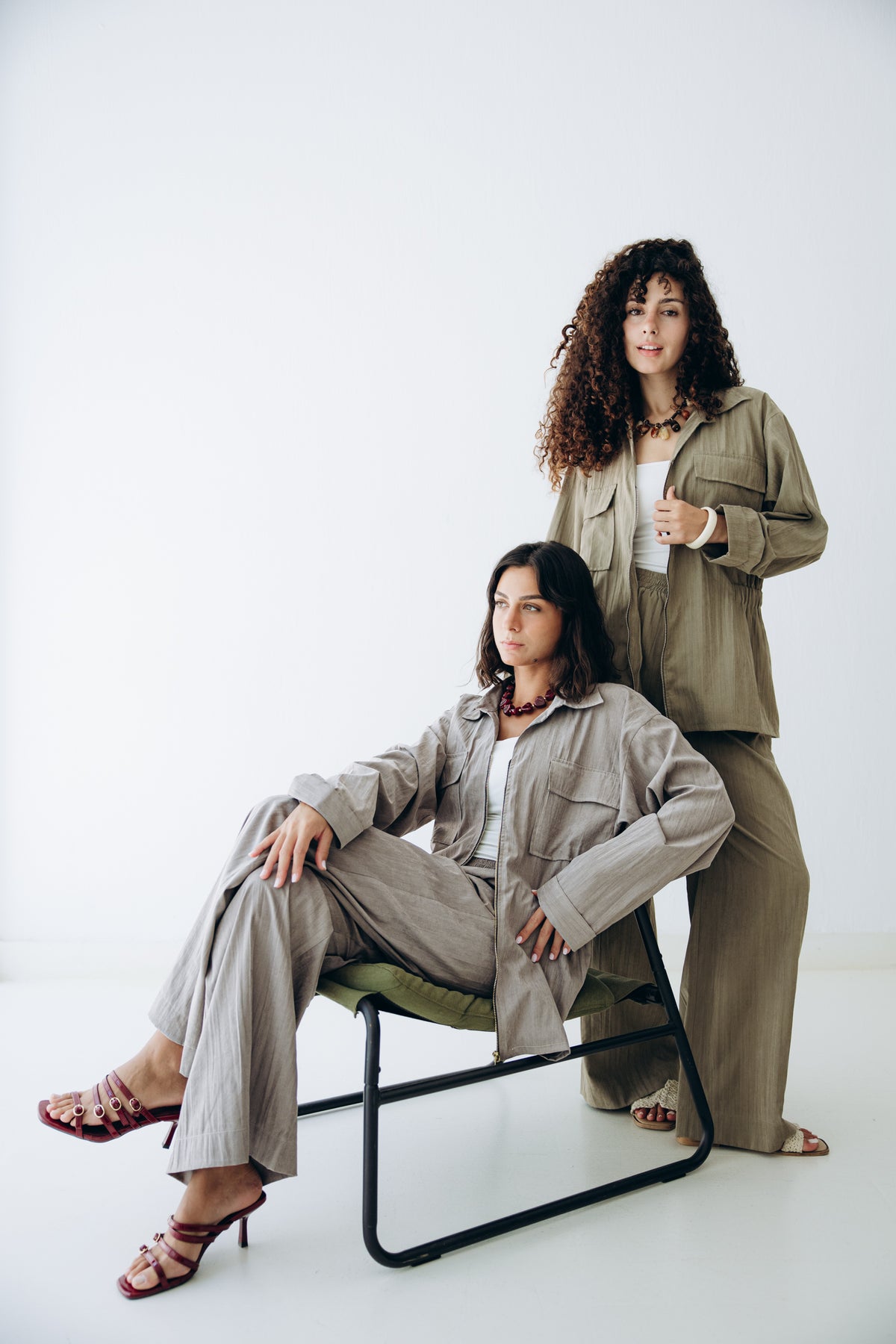 Ease Set in Slate