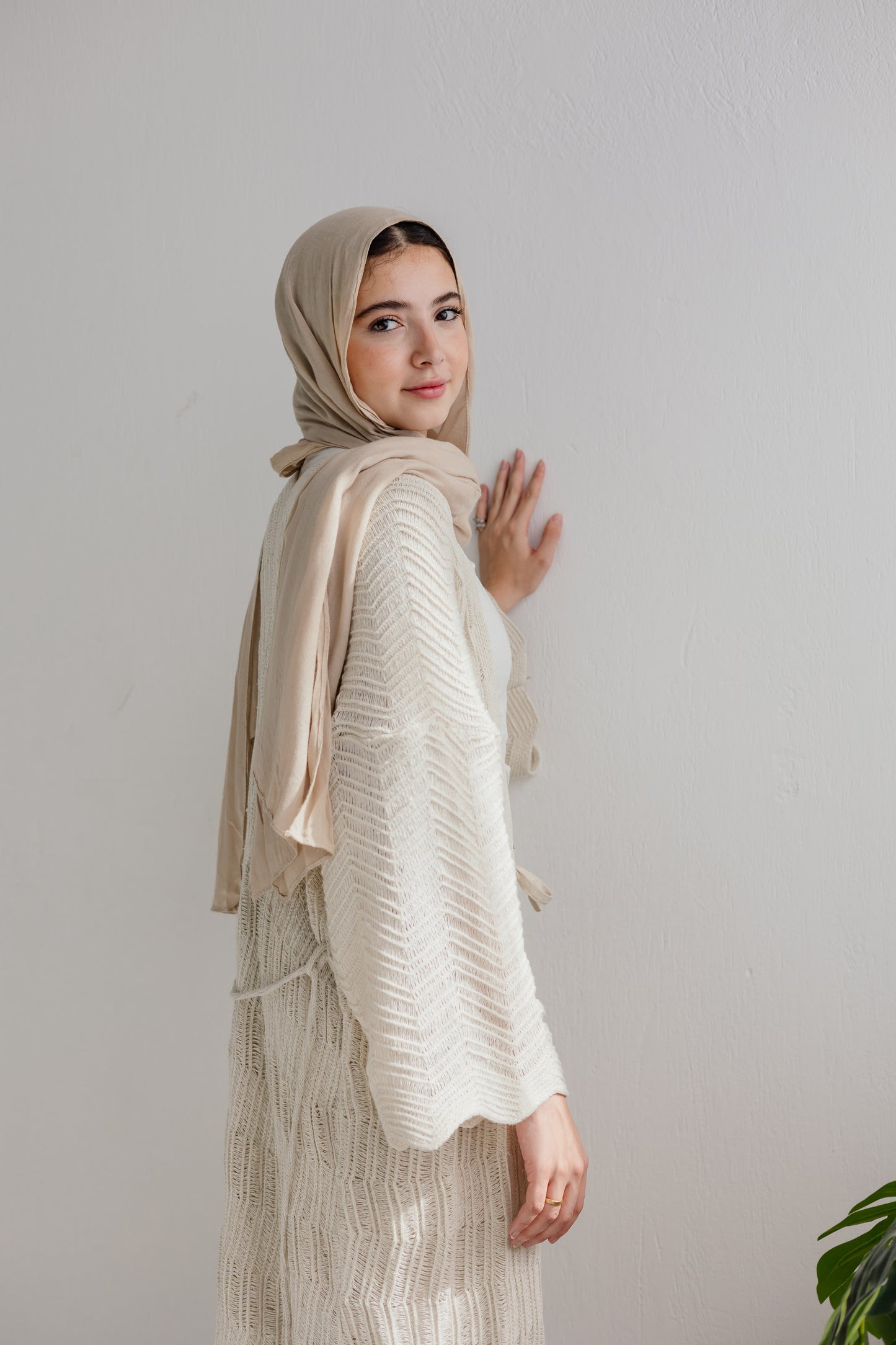 KnotWave Cardigan in Oat