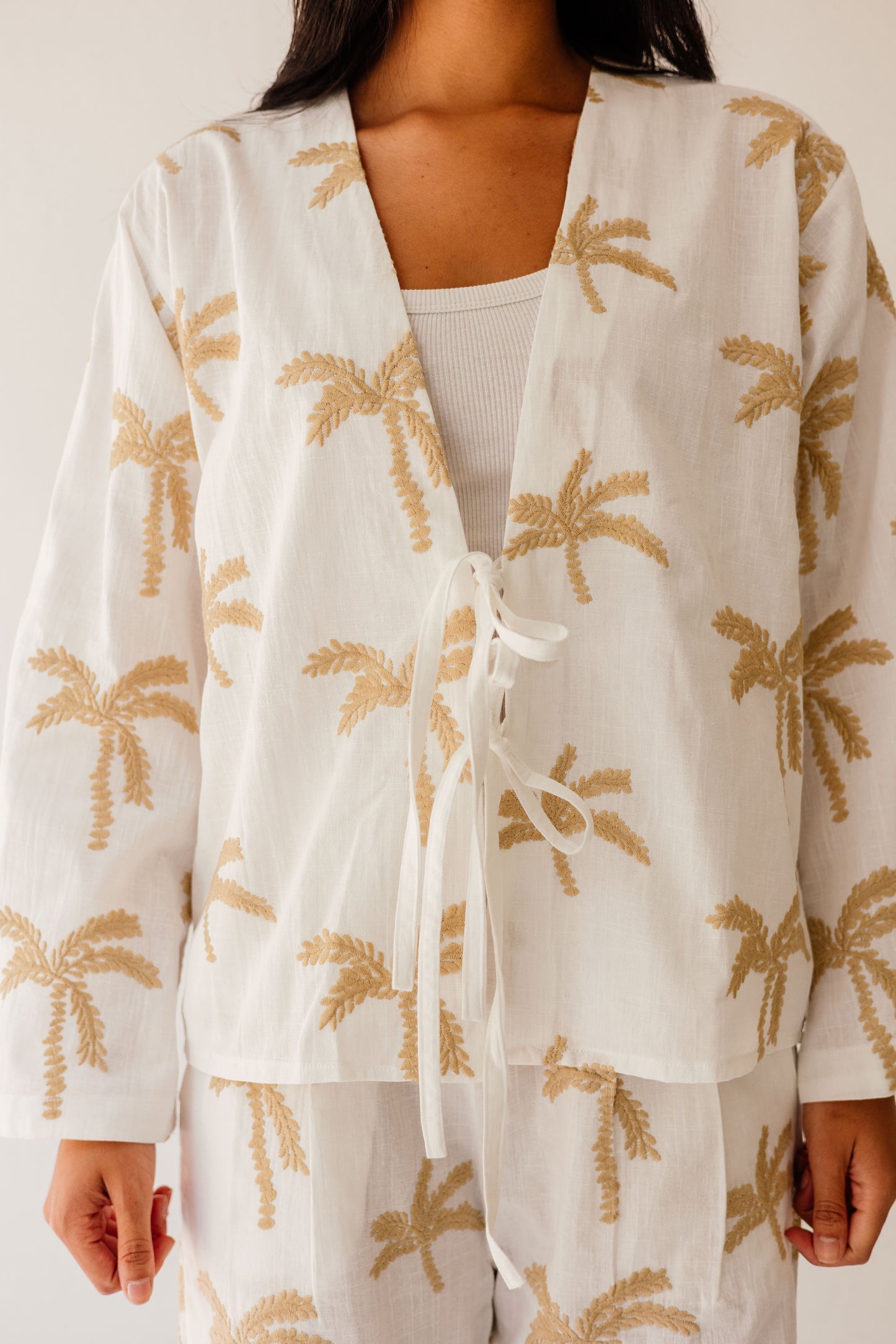 Palma Embroidery Set in White