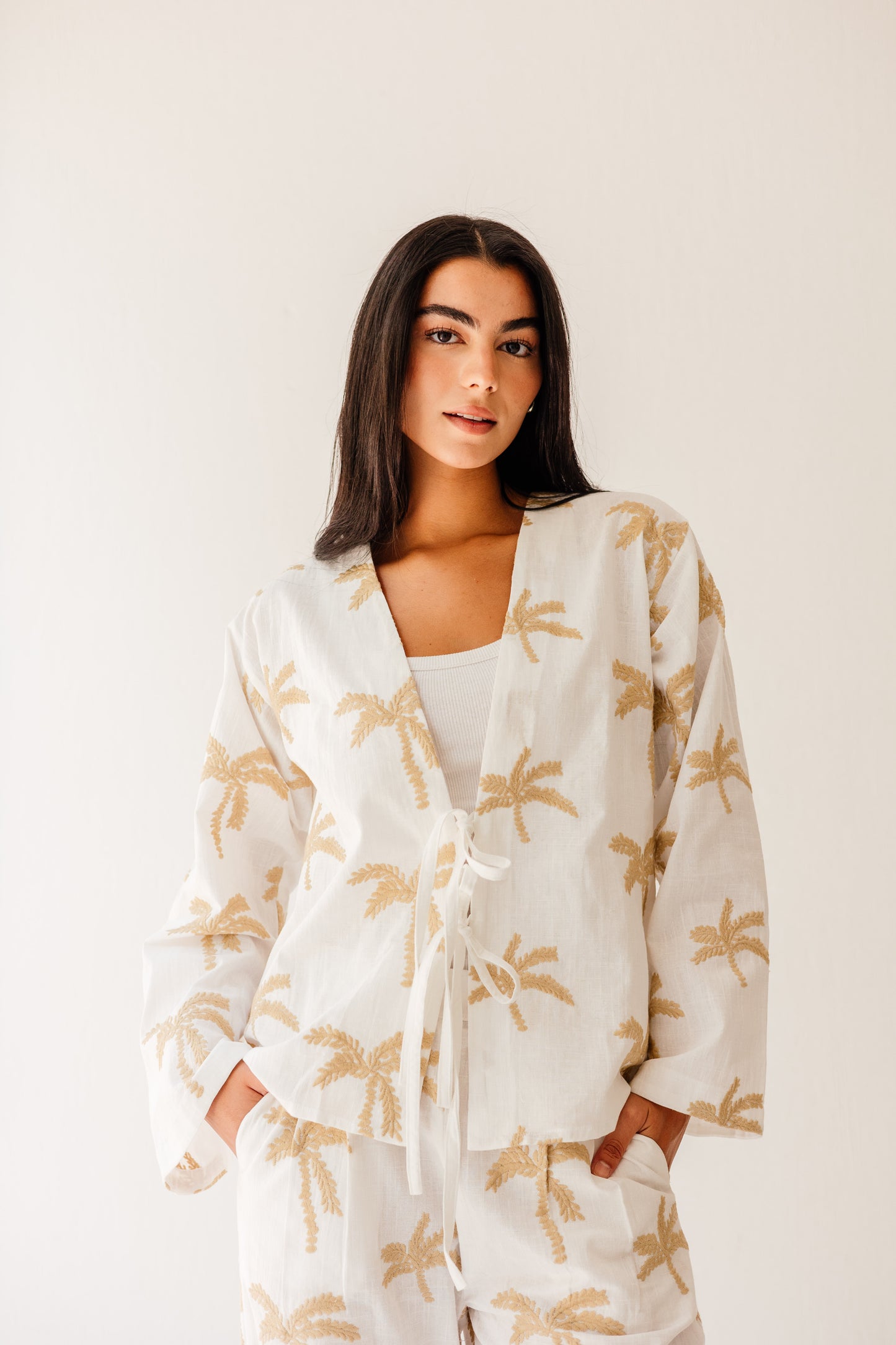 Palma Embroidery Set in White