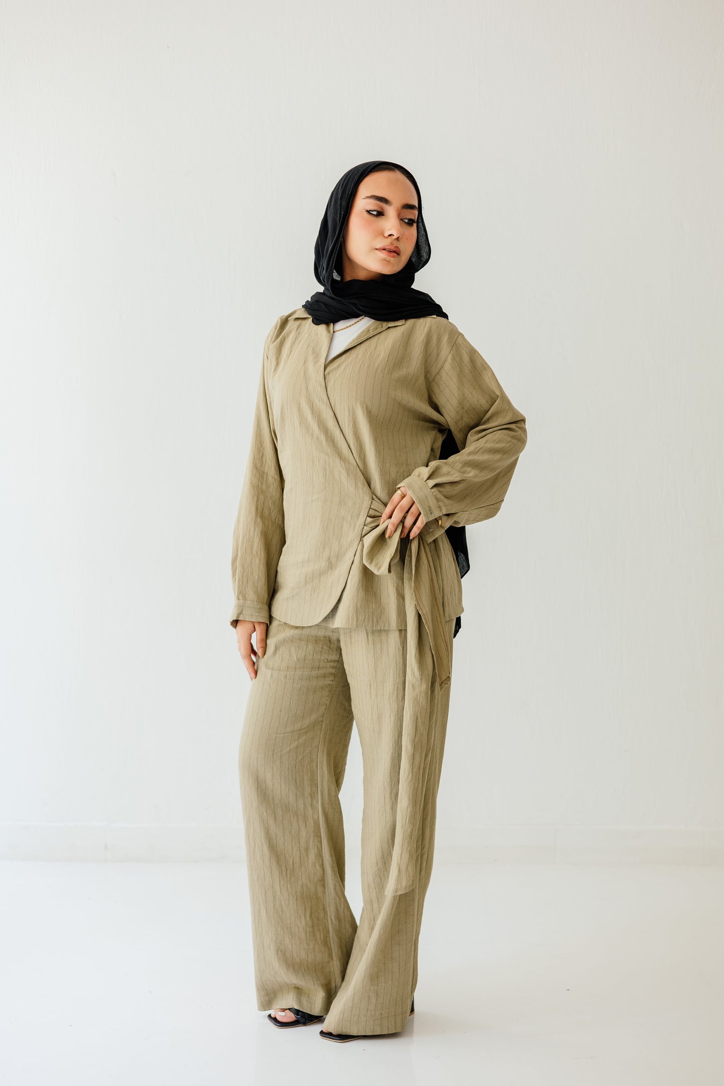 Coastline Set in Khaki