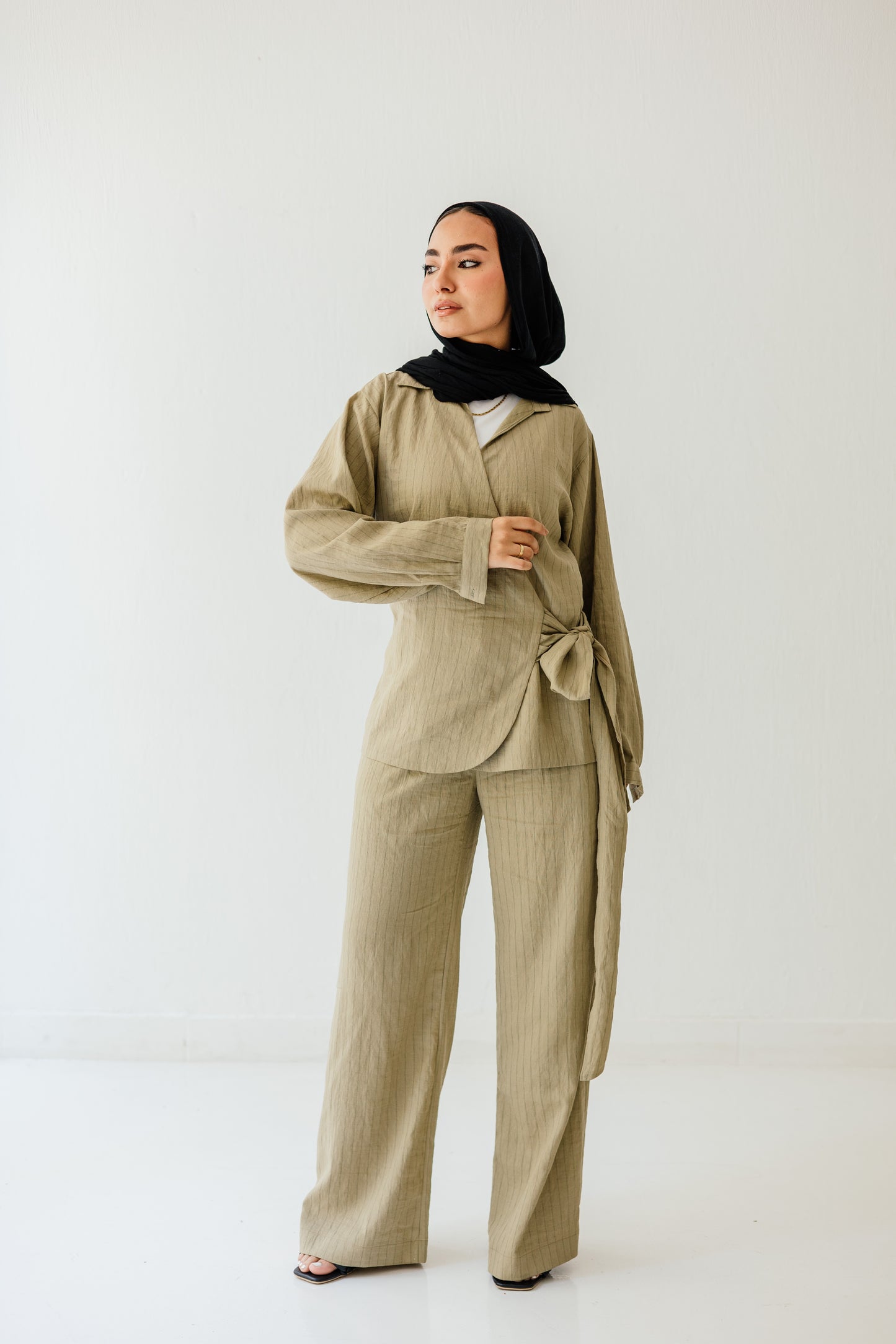 Coastline Set in Khaki