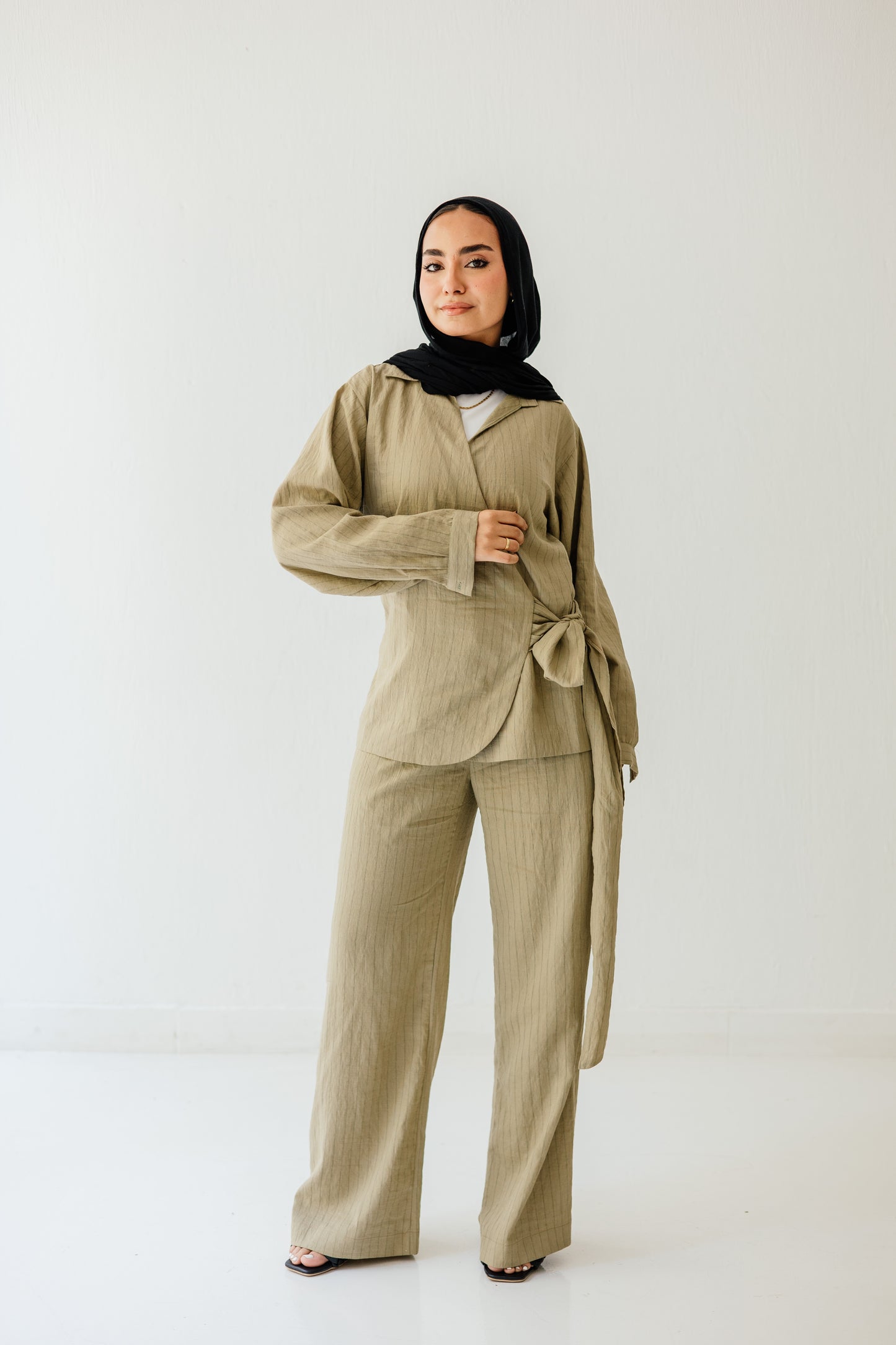 Coastline Set in Khaki