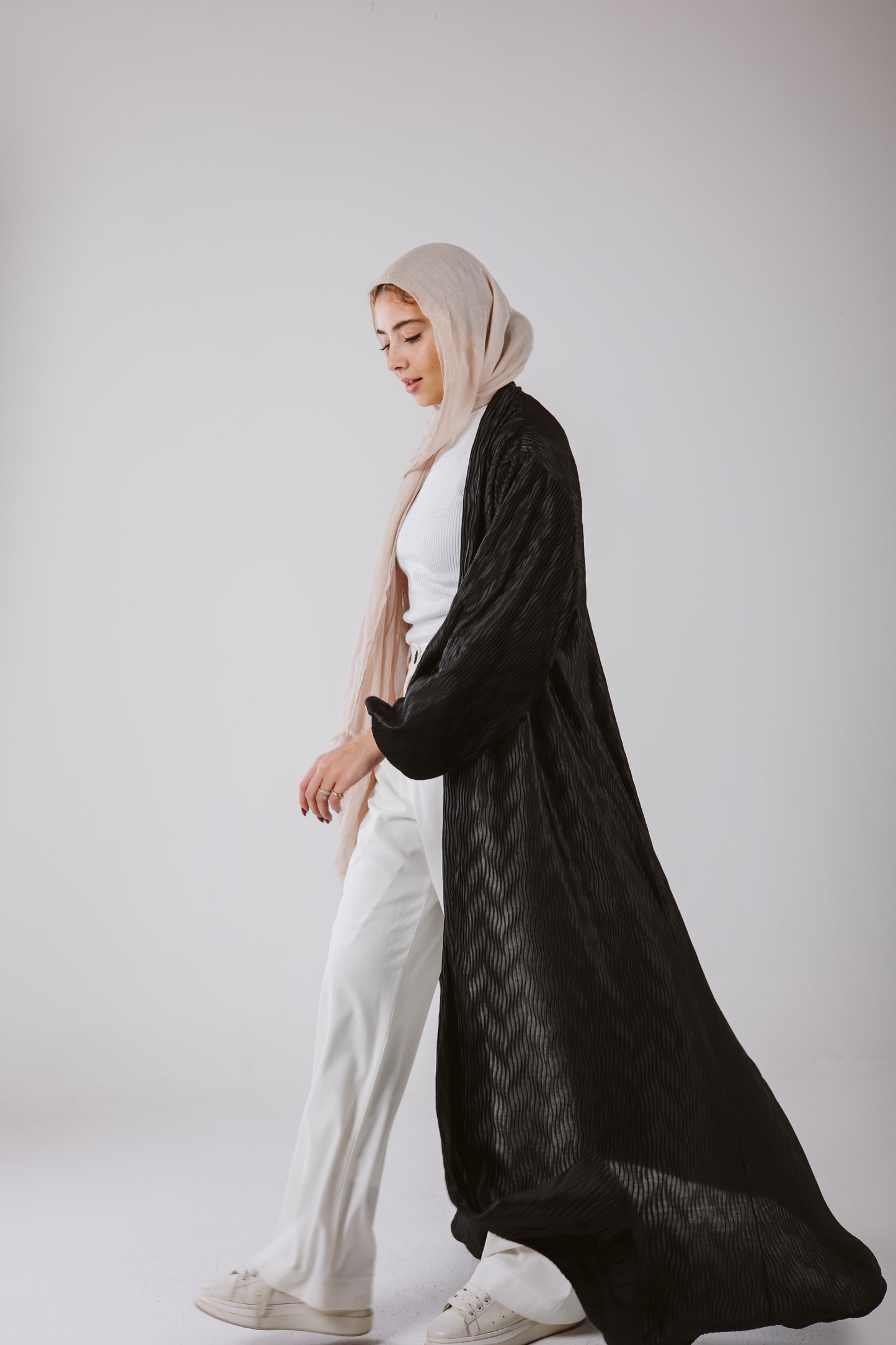 Noor Kaftan in Black
