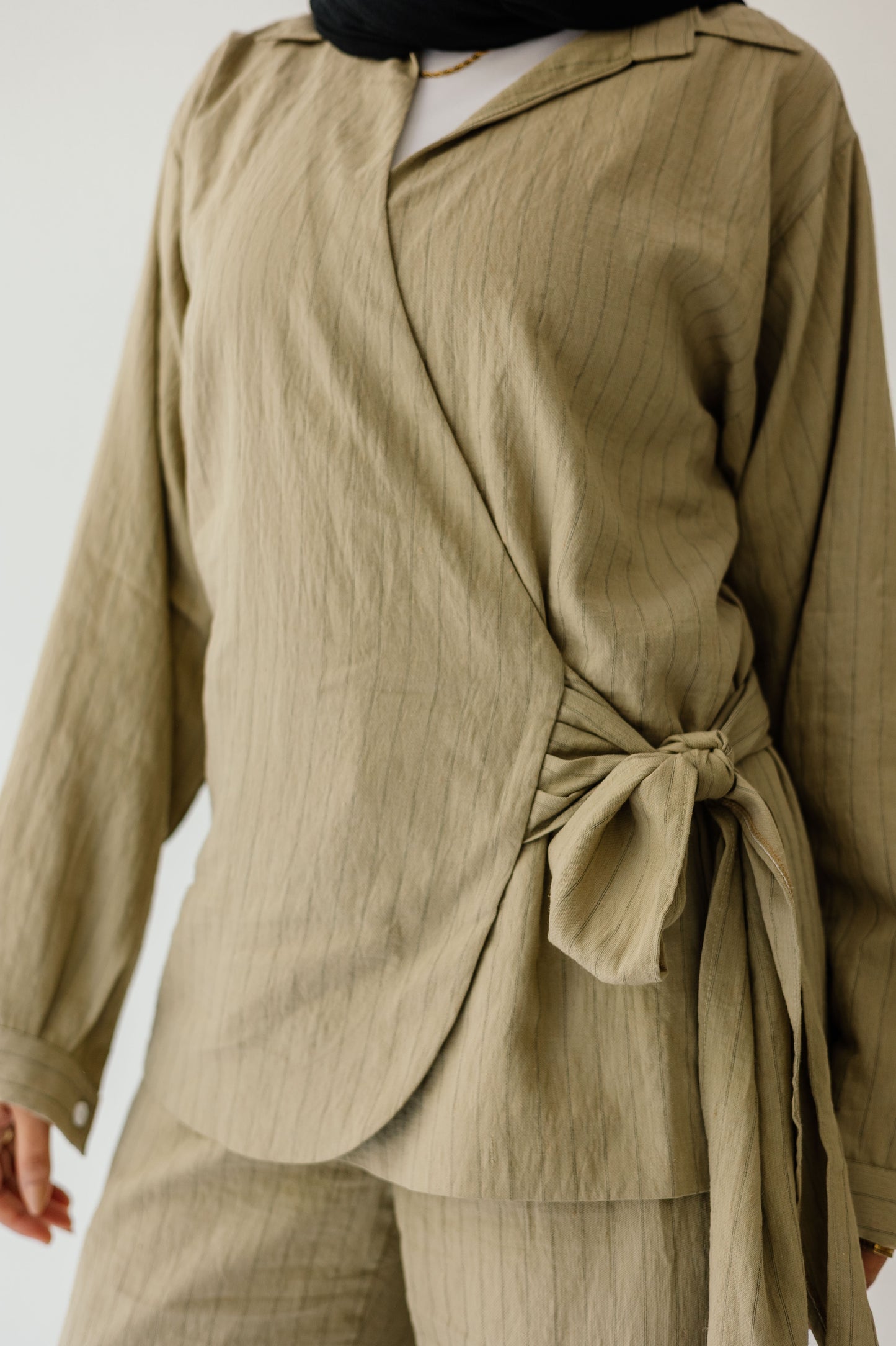 Coastline Set in Khaki