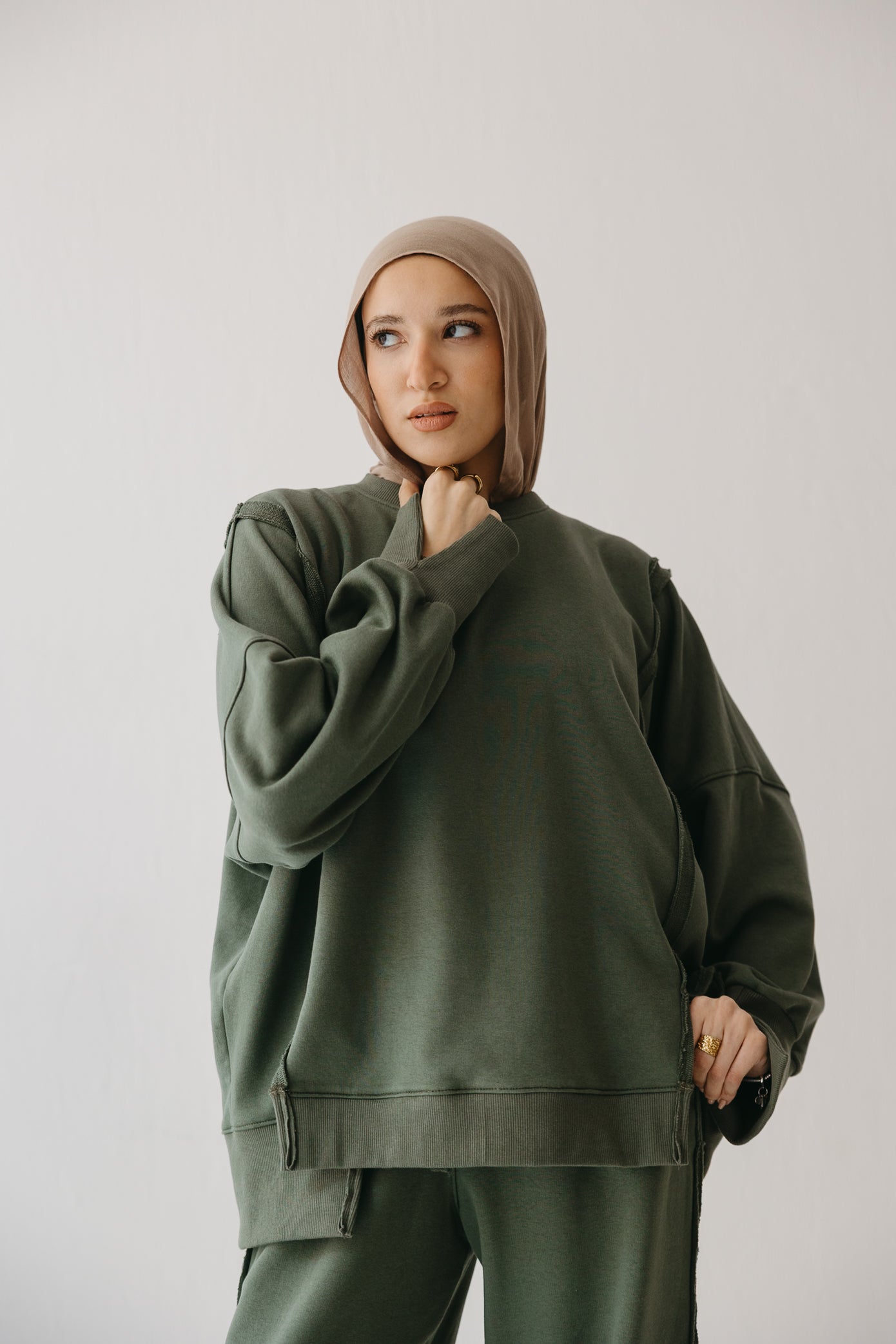 The Ease Lounge Set in Olive