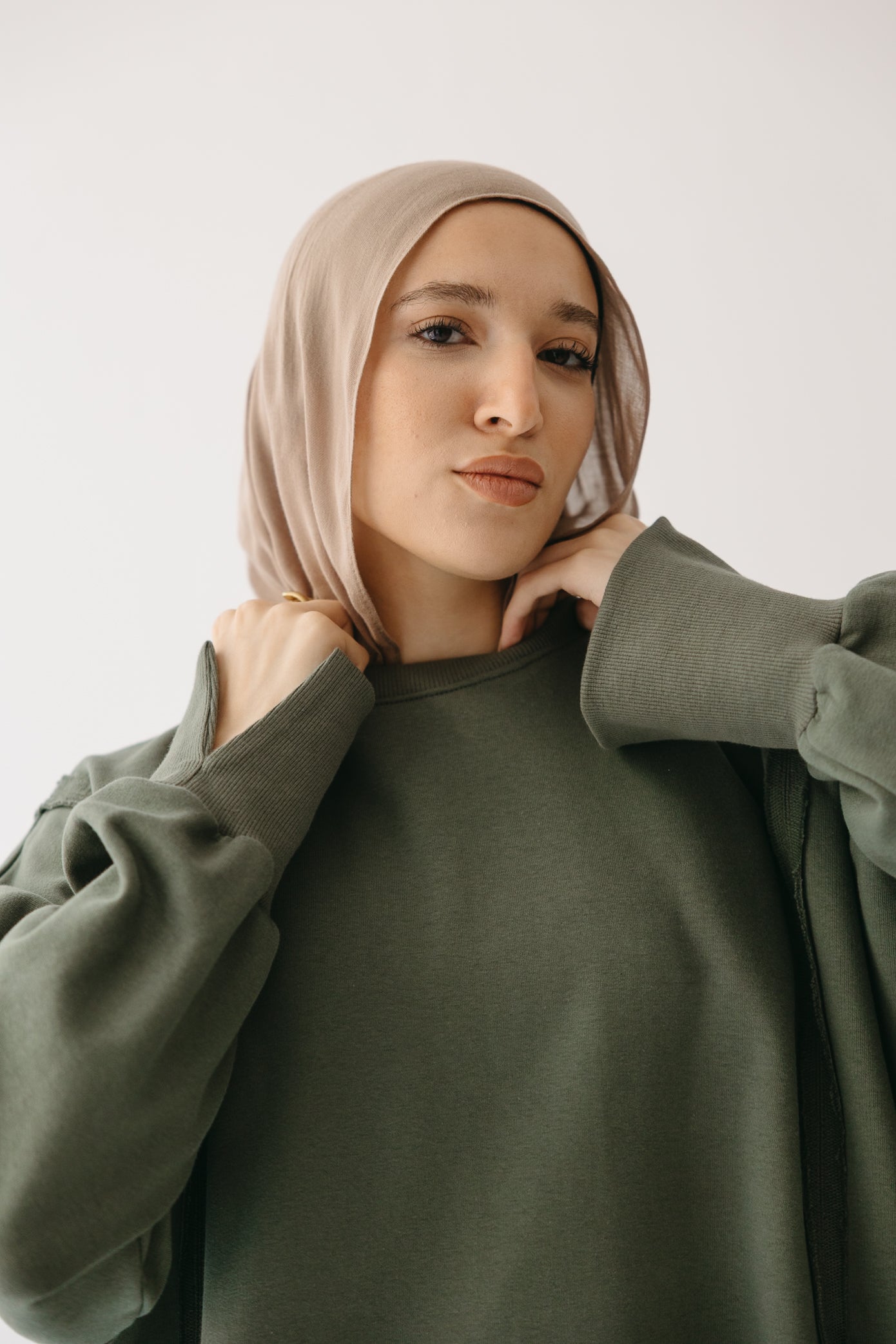 The Ease Lounge Set in Olive