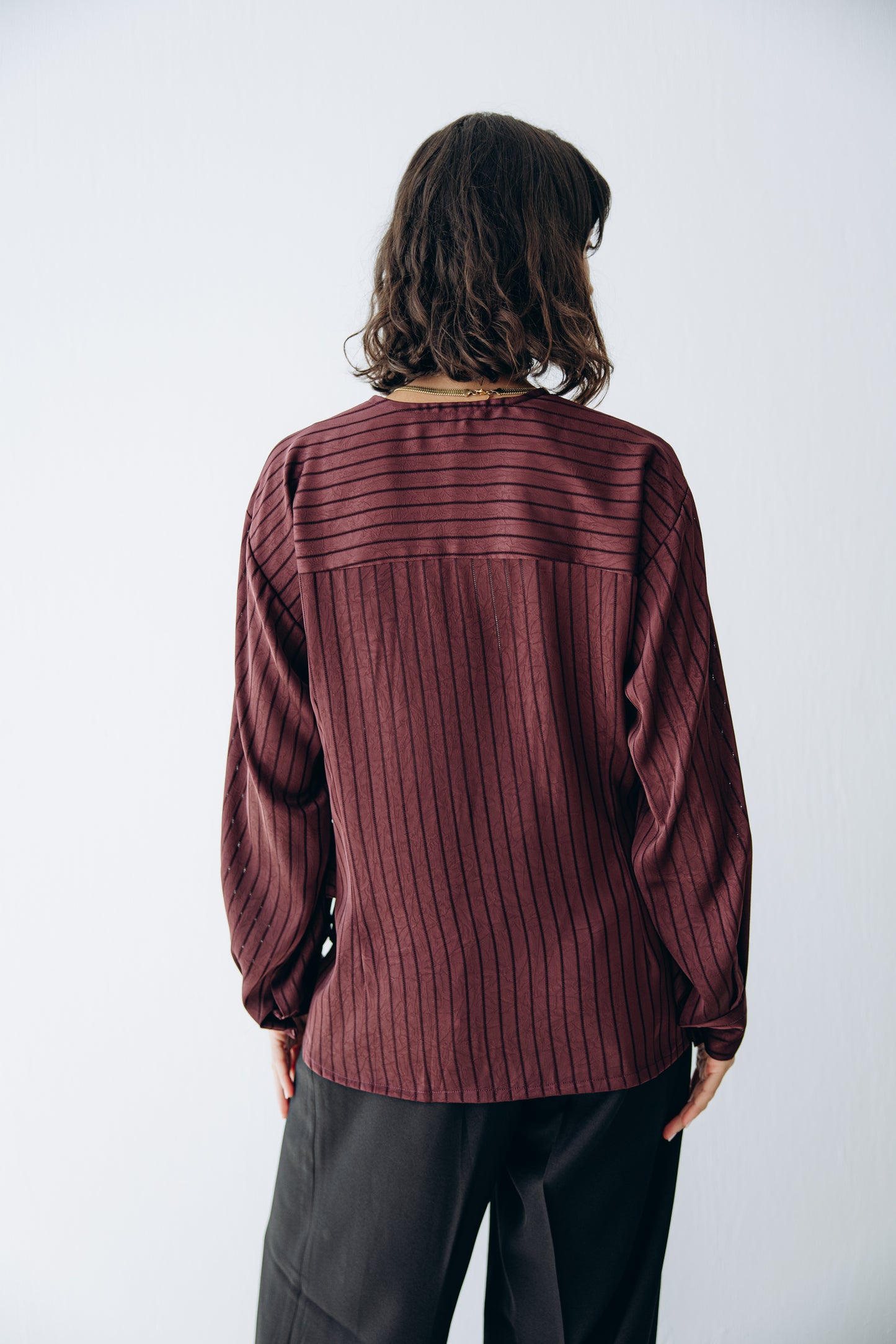 Glow Pleat Blouse in Burgundy