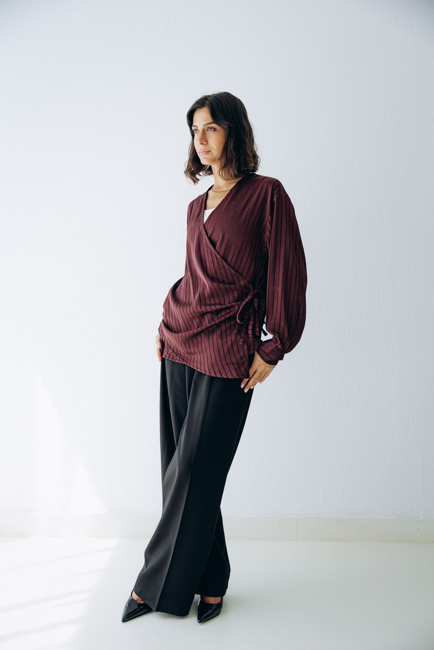 Glow Pleat Blouse in Burgundy