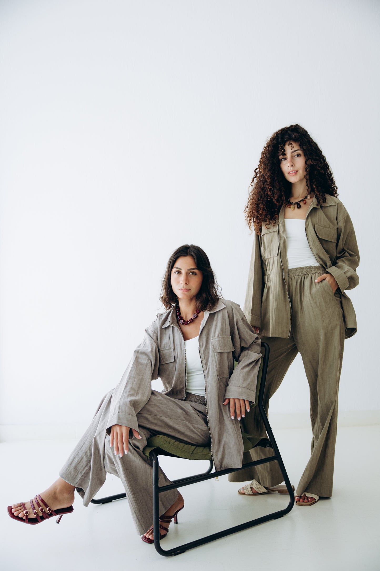 Ease Set in Olive