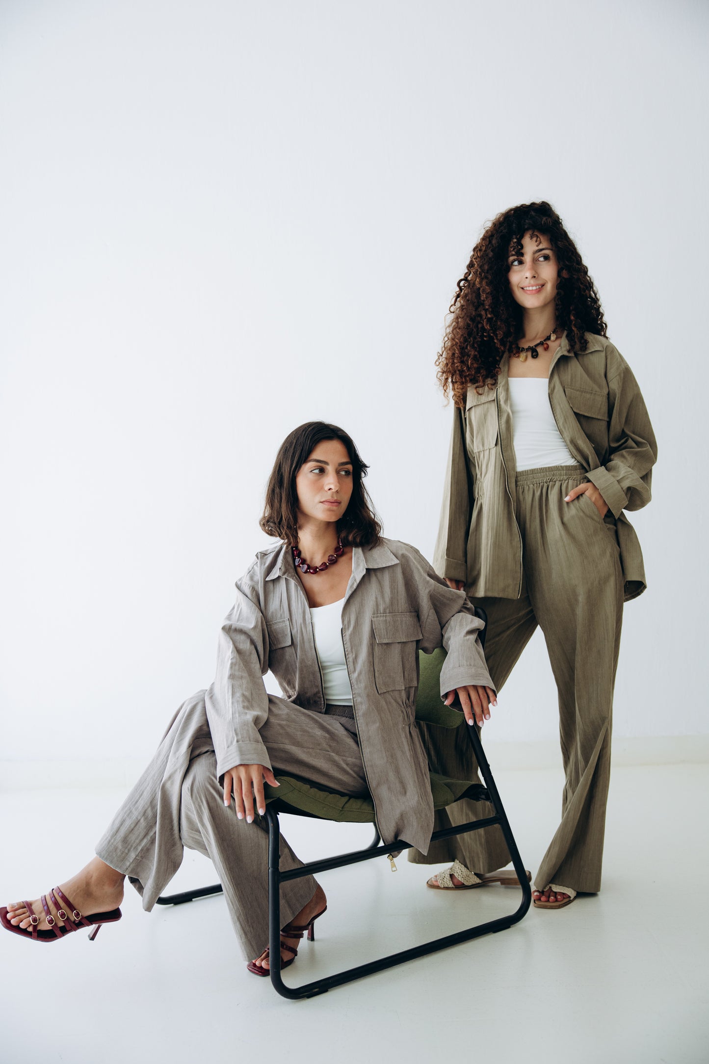 Ease Set in Olive