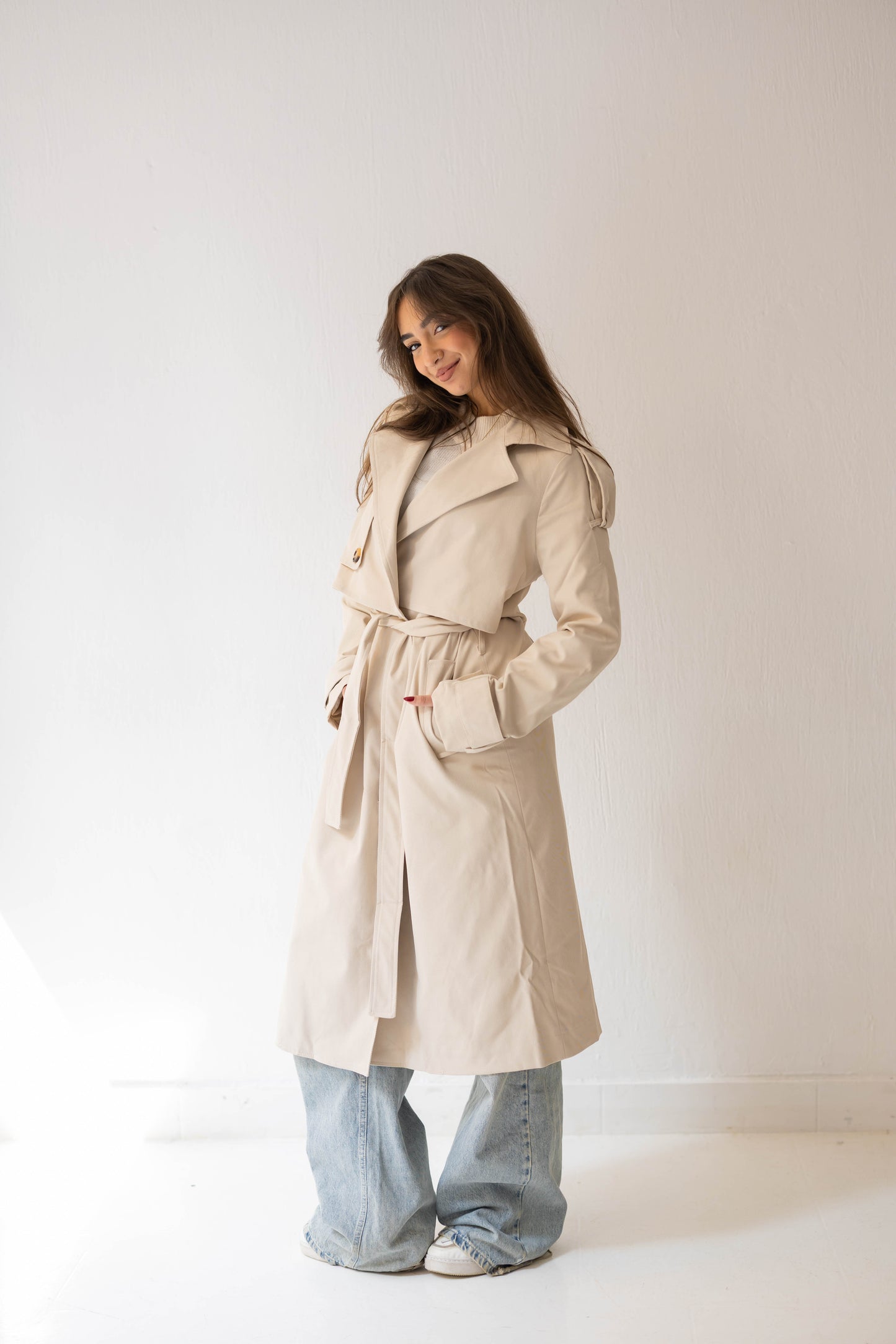 The Classic Edit Trench in Sand