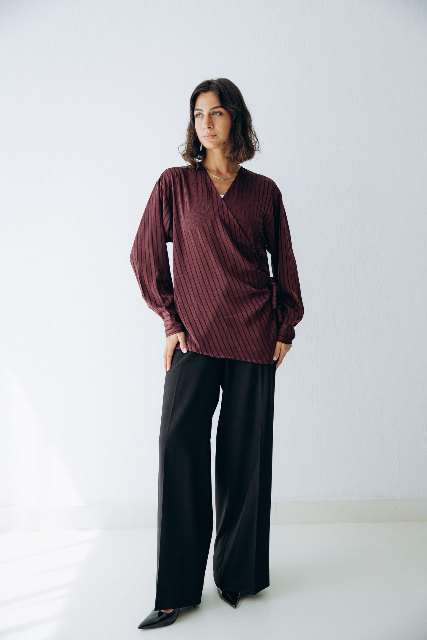 Glow Pleat Blouse in Burgundy