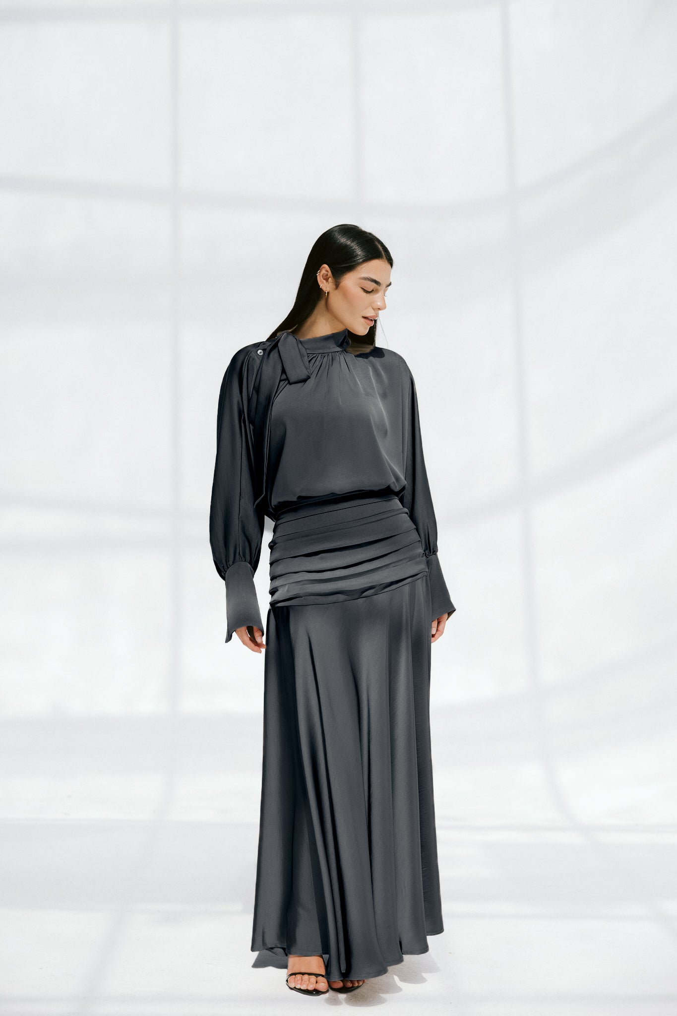 The Serenity Set In Stone Grey