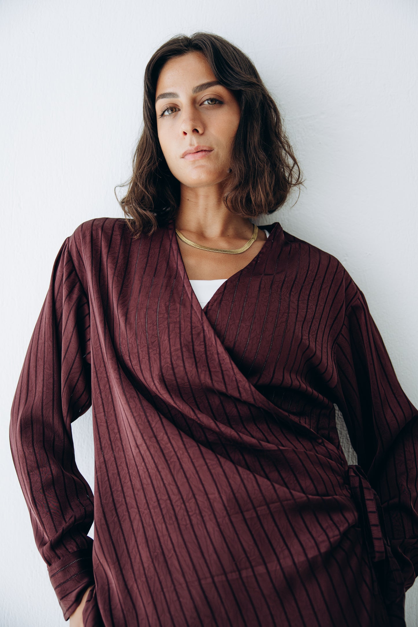 Glow Pleat Blouse in Burgundy