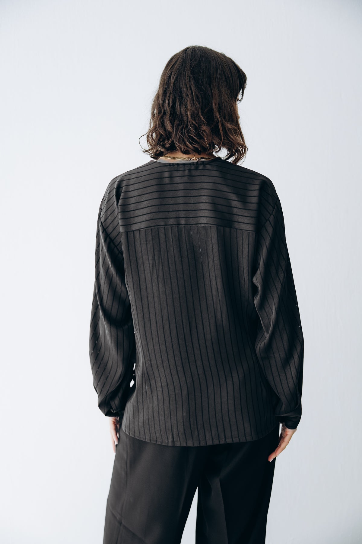 Glow Pleat Blouse in Black