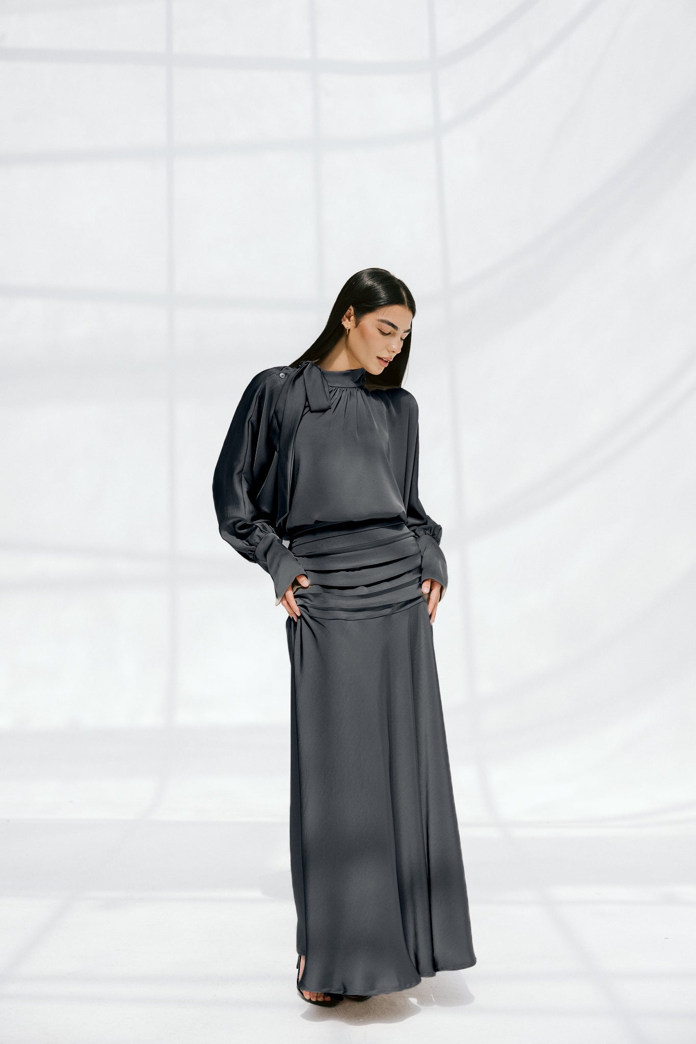 The Serenity Set In Stone Grey