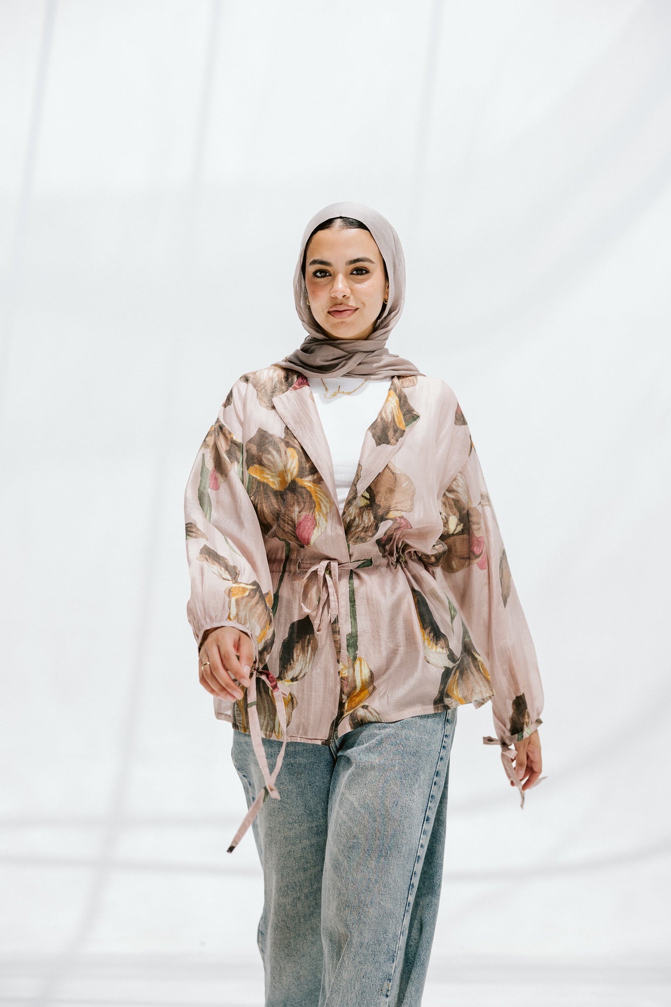 Jardin Blouse in Almond