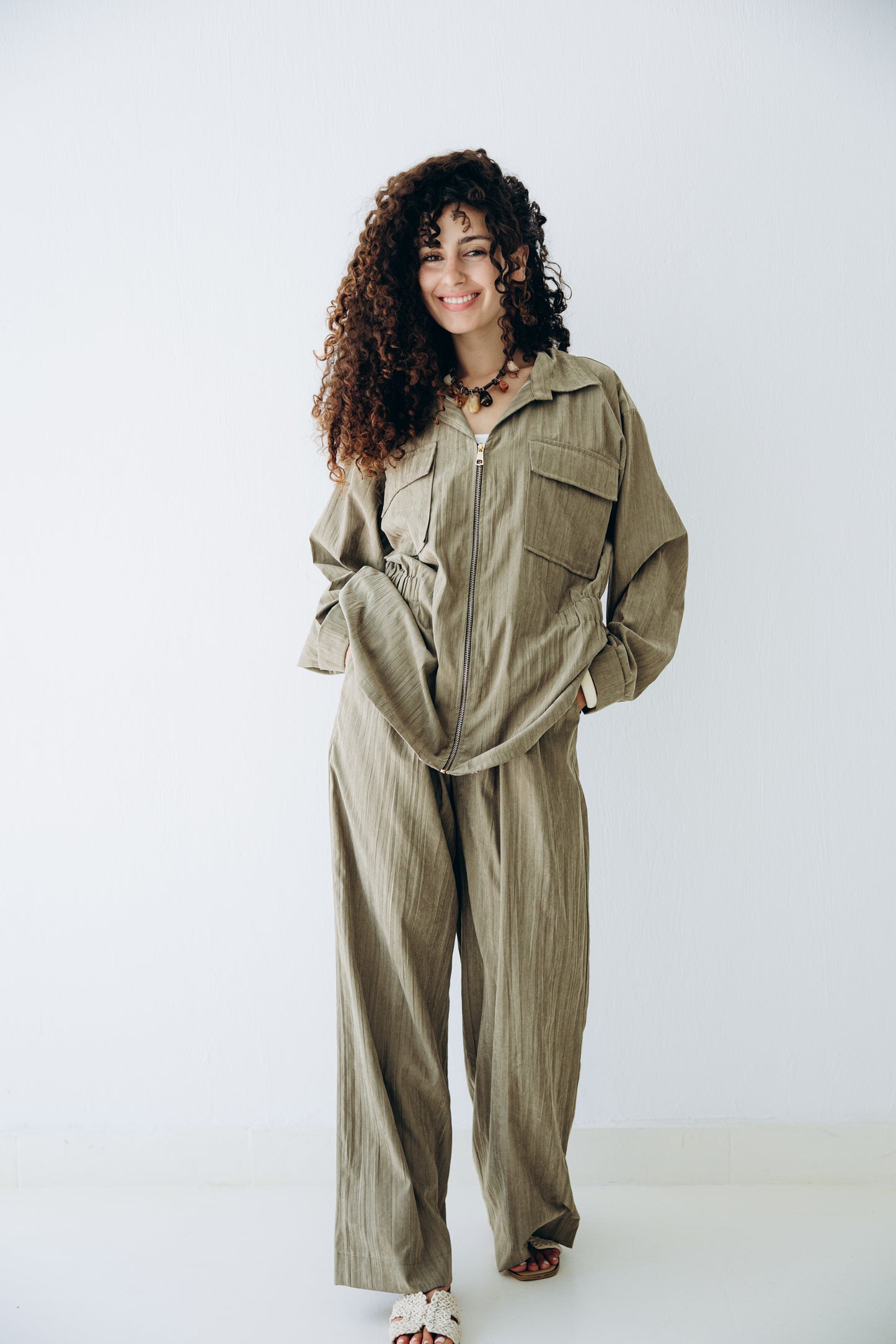 Ease Set in Olive