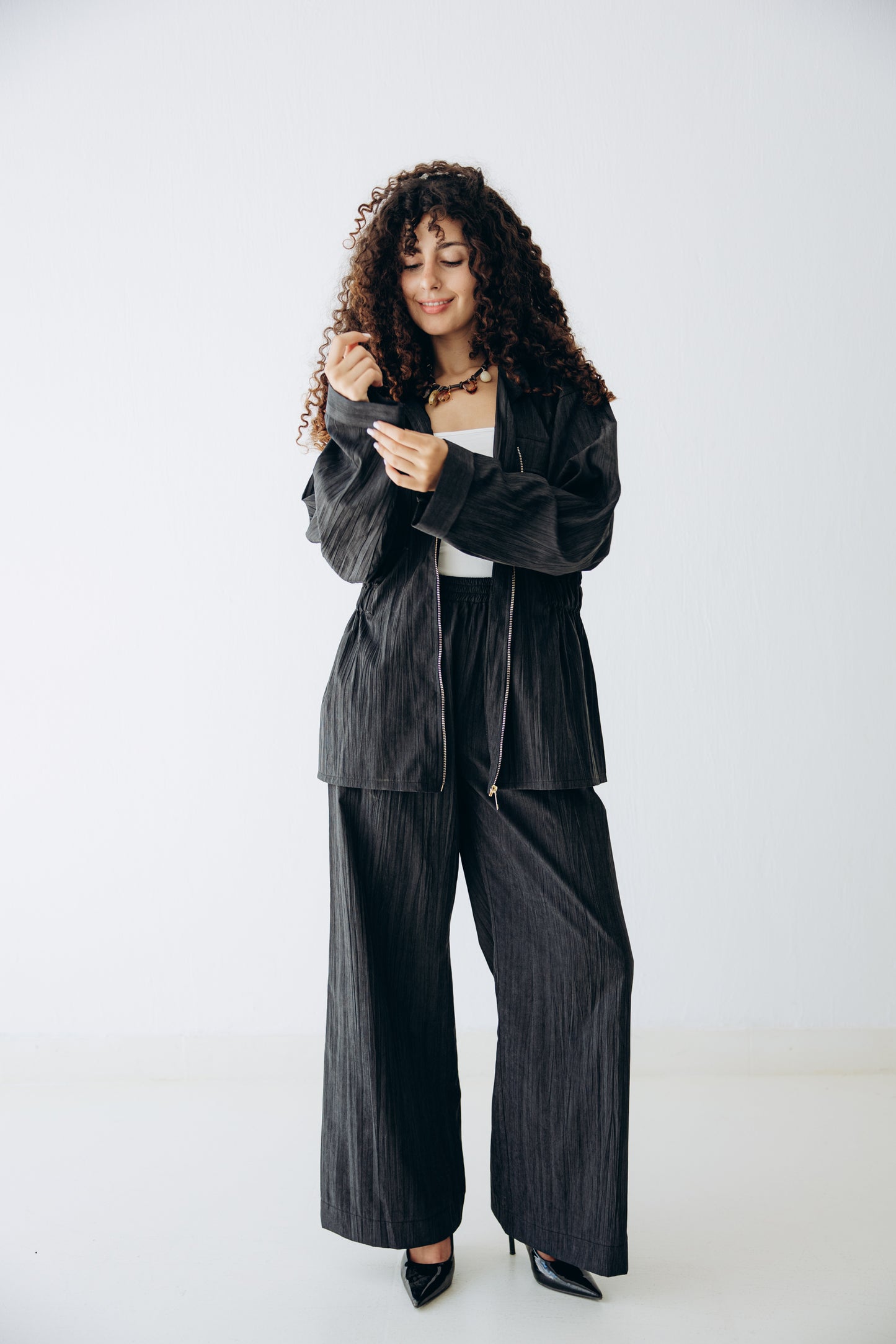 Ease Set in Smoke