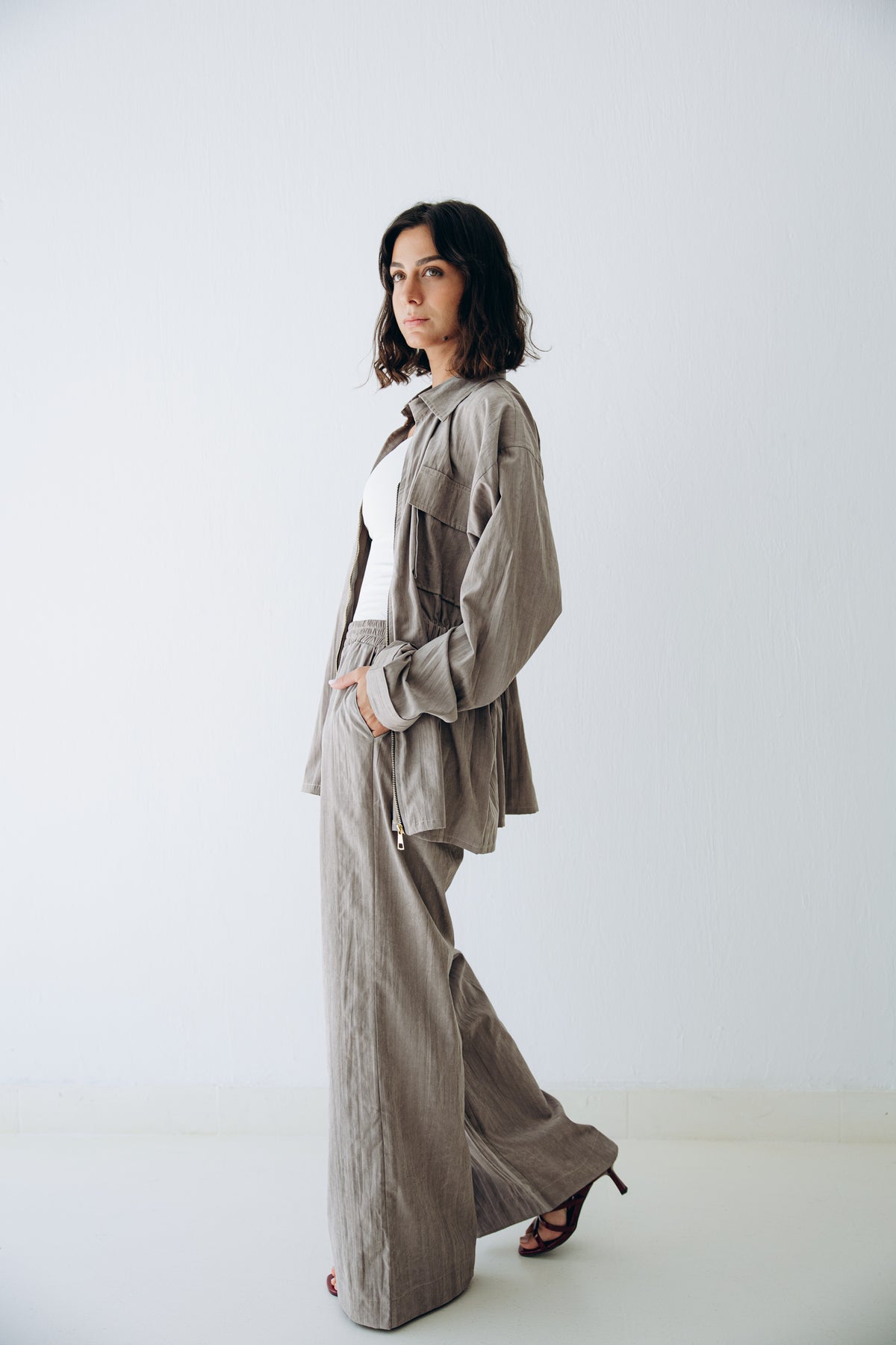 Ease Set in Slate