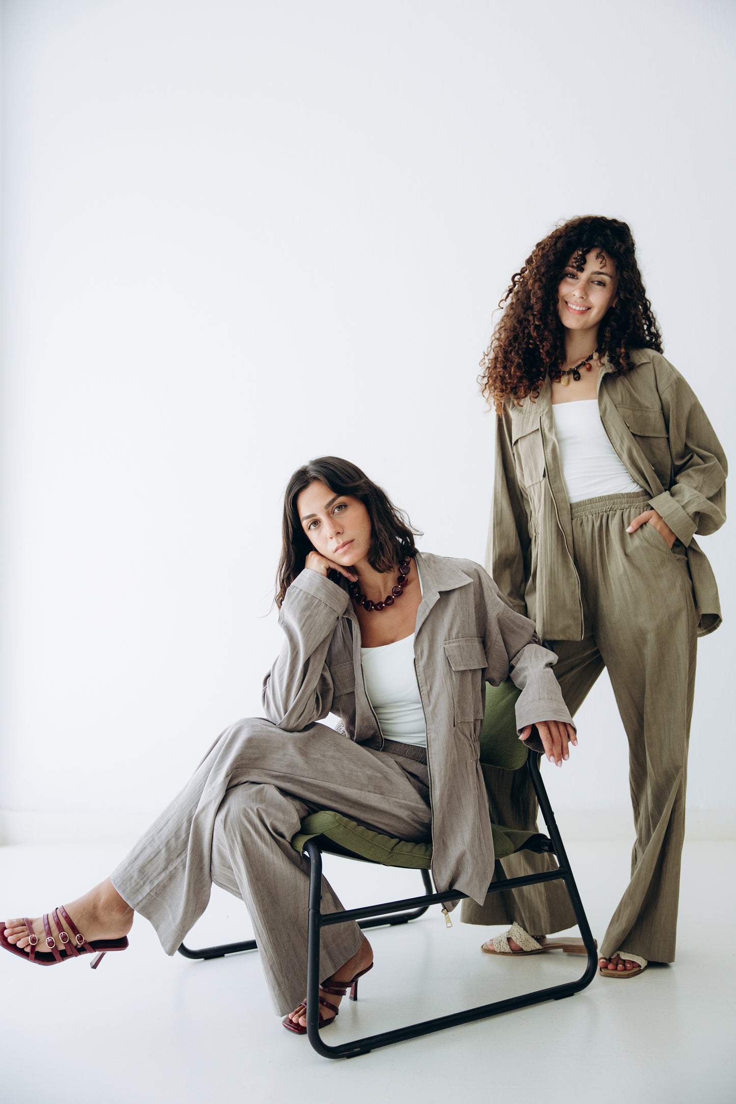 Ease Set in Olive
