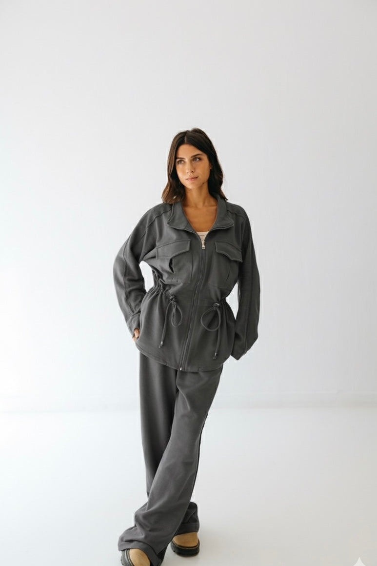 Everyday Utility Set in Stone Gray