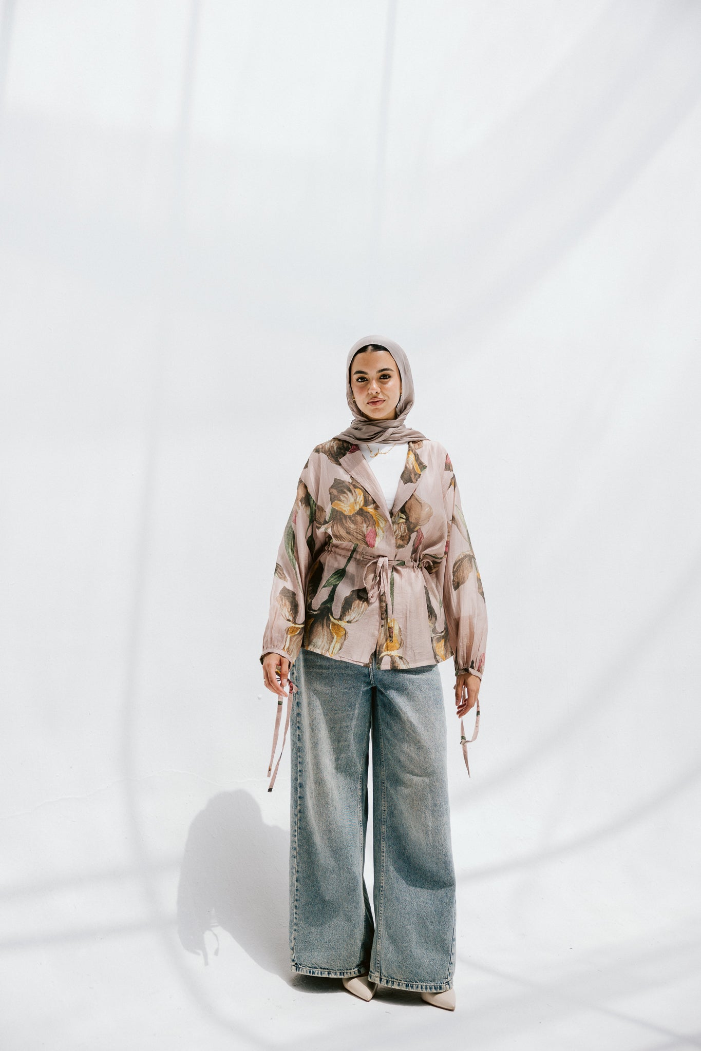 Jardin Blouse in Almond