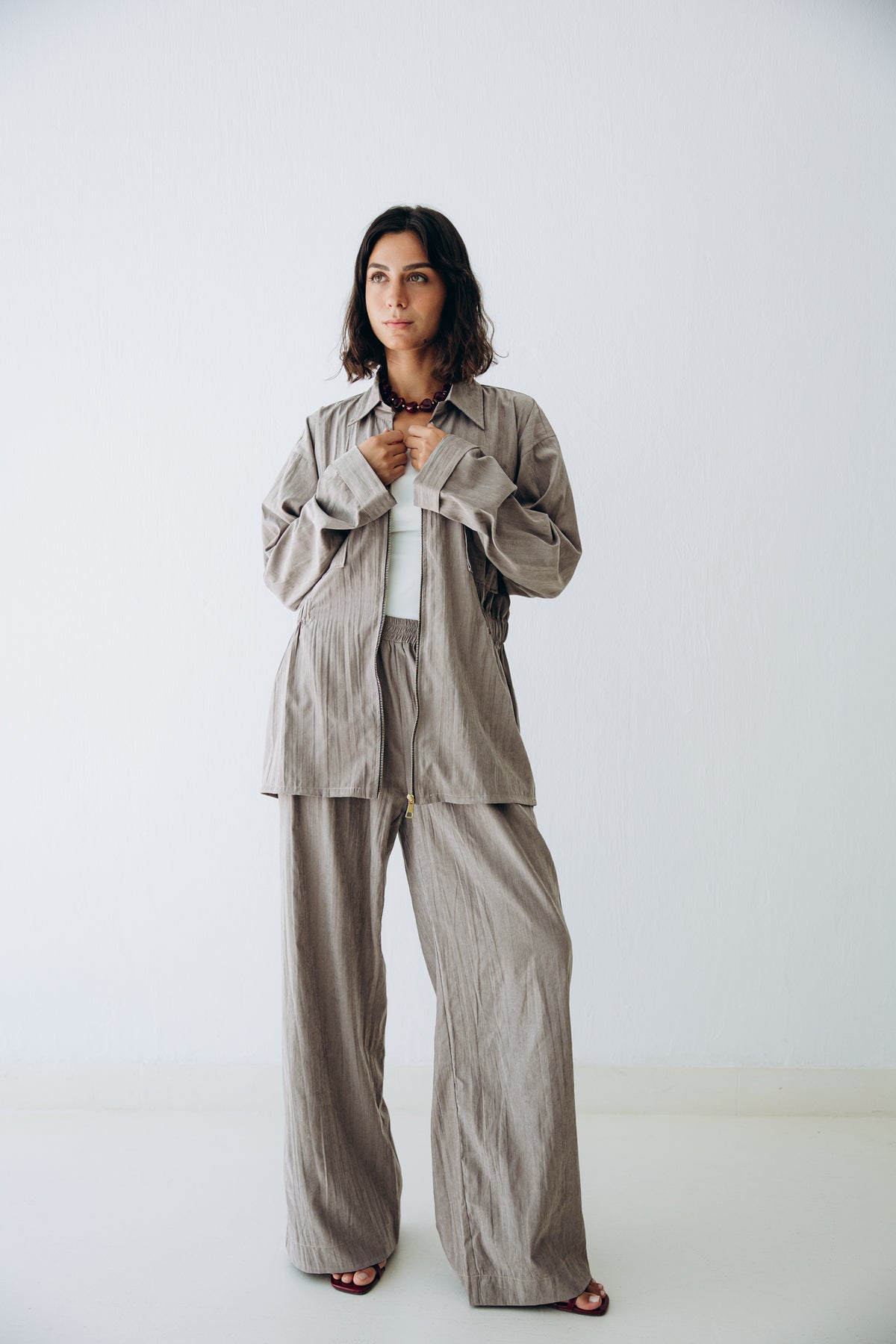 Ease Set in Slate