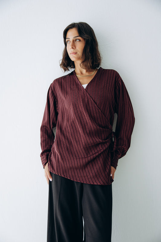 Glow Pleat Blouse in Burgundy