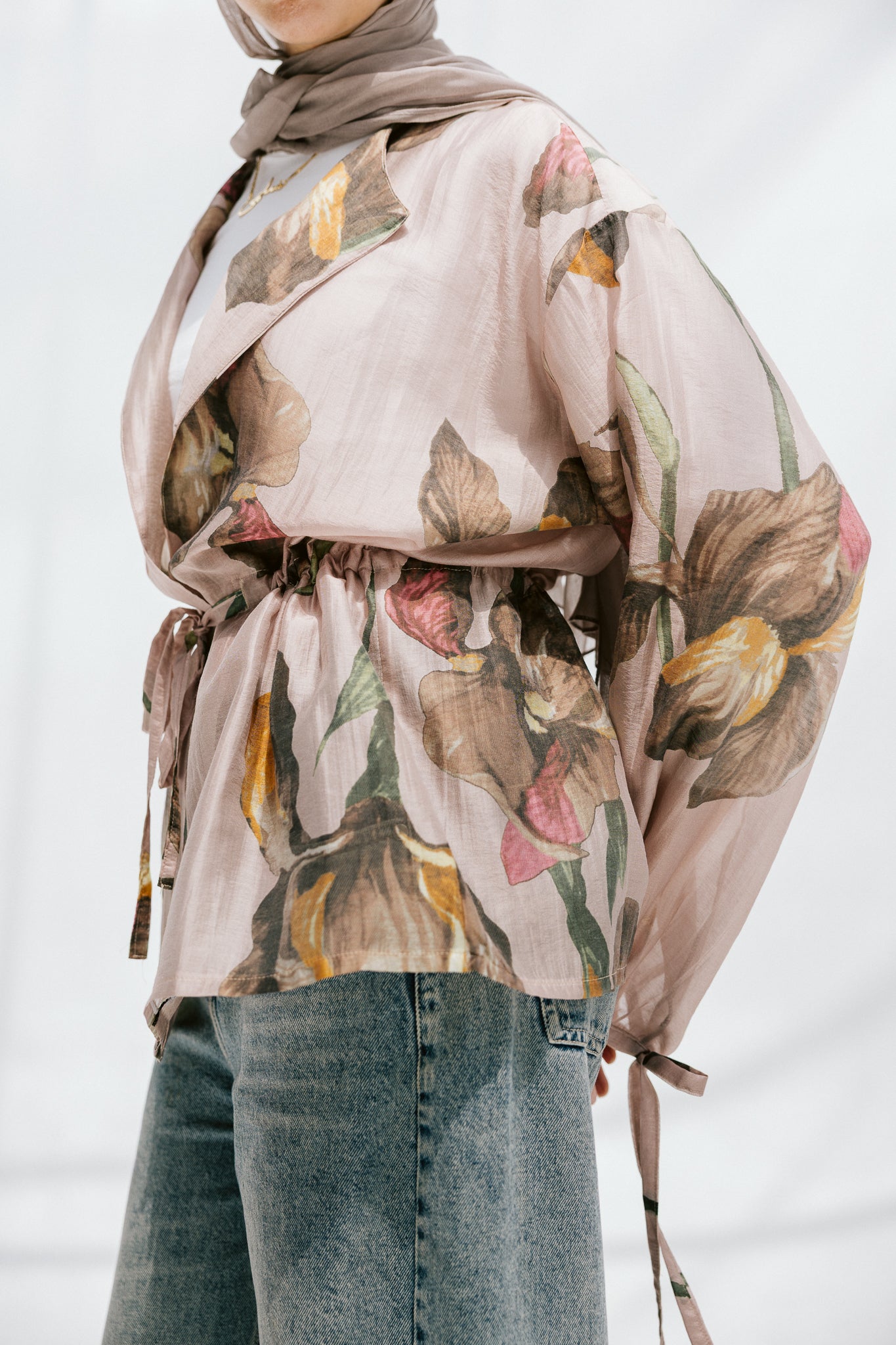 Jardin Blouse in Almond
