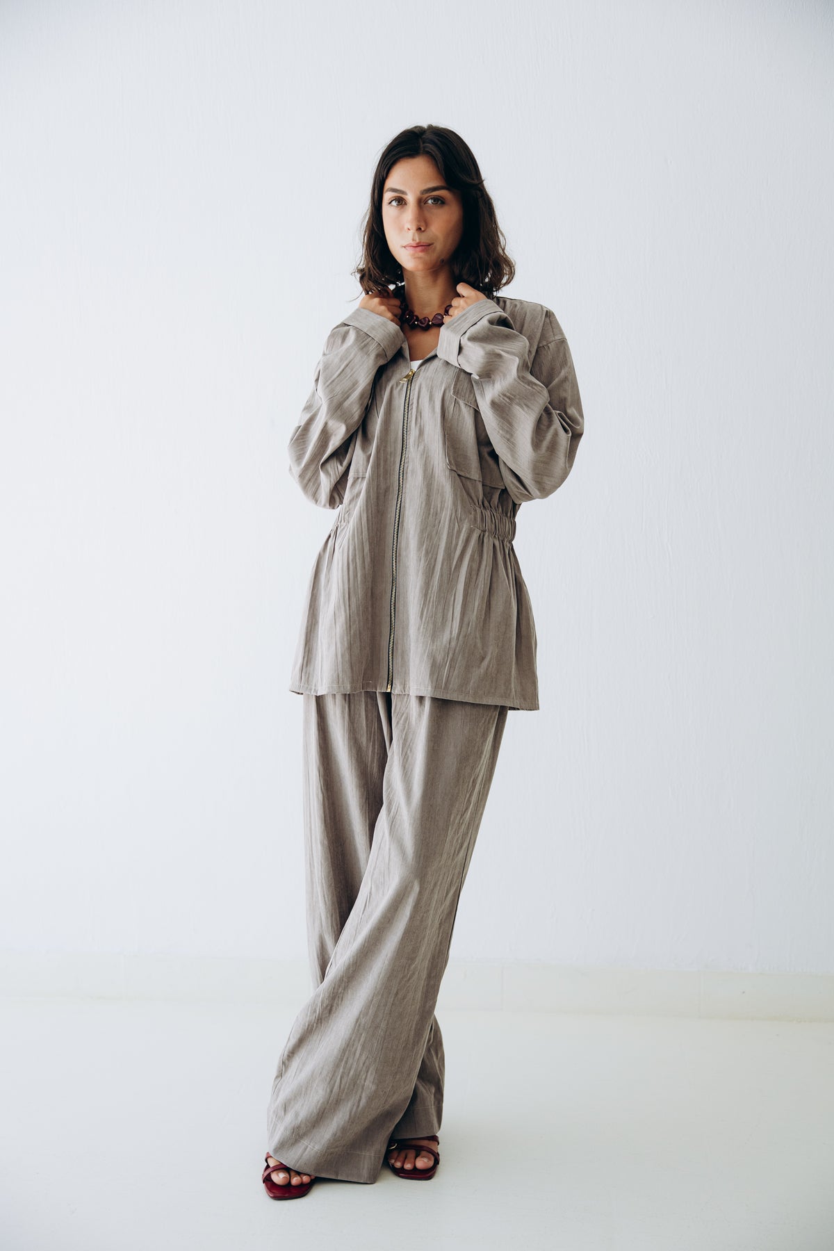 Ease Set in Slate