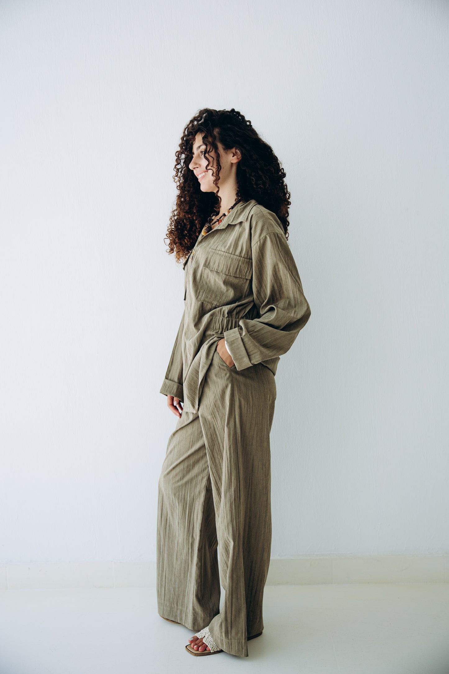 Ease Set in Olive