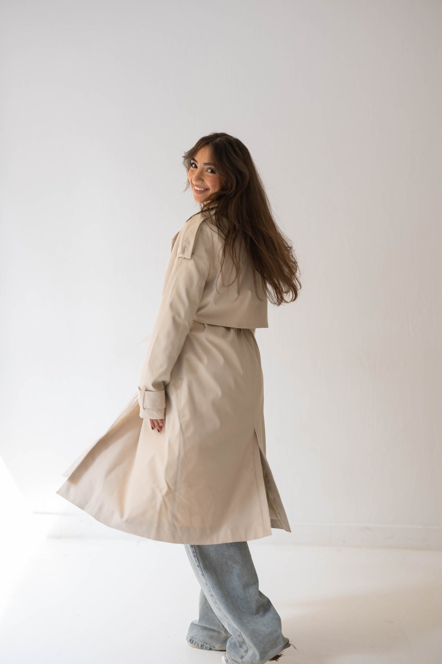 The Classic Edit Trench in Sand