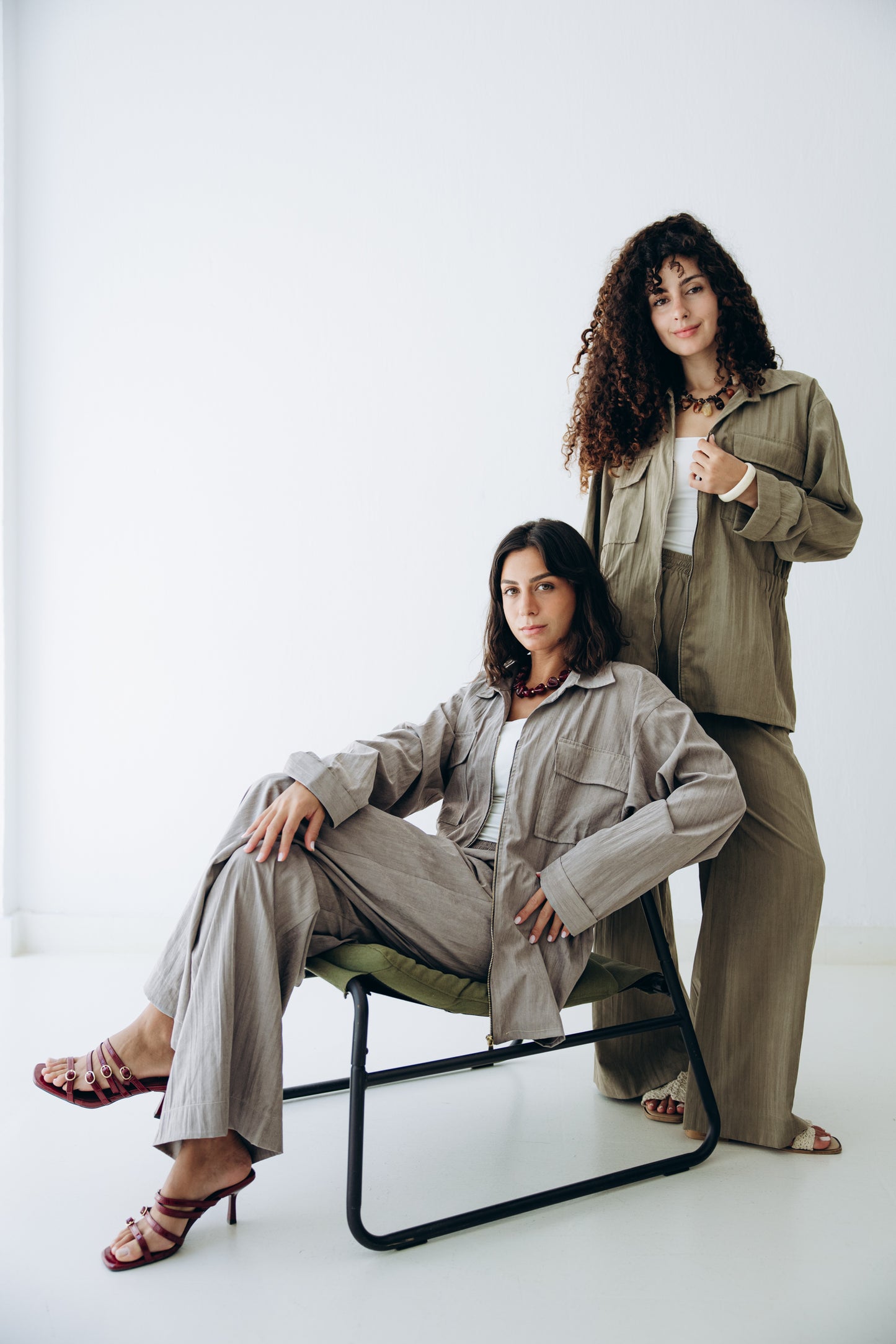 Ease Set in Olive