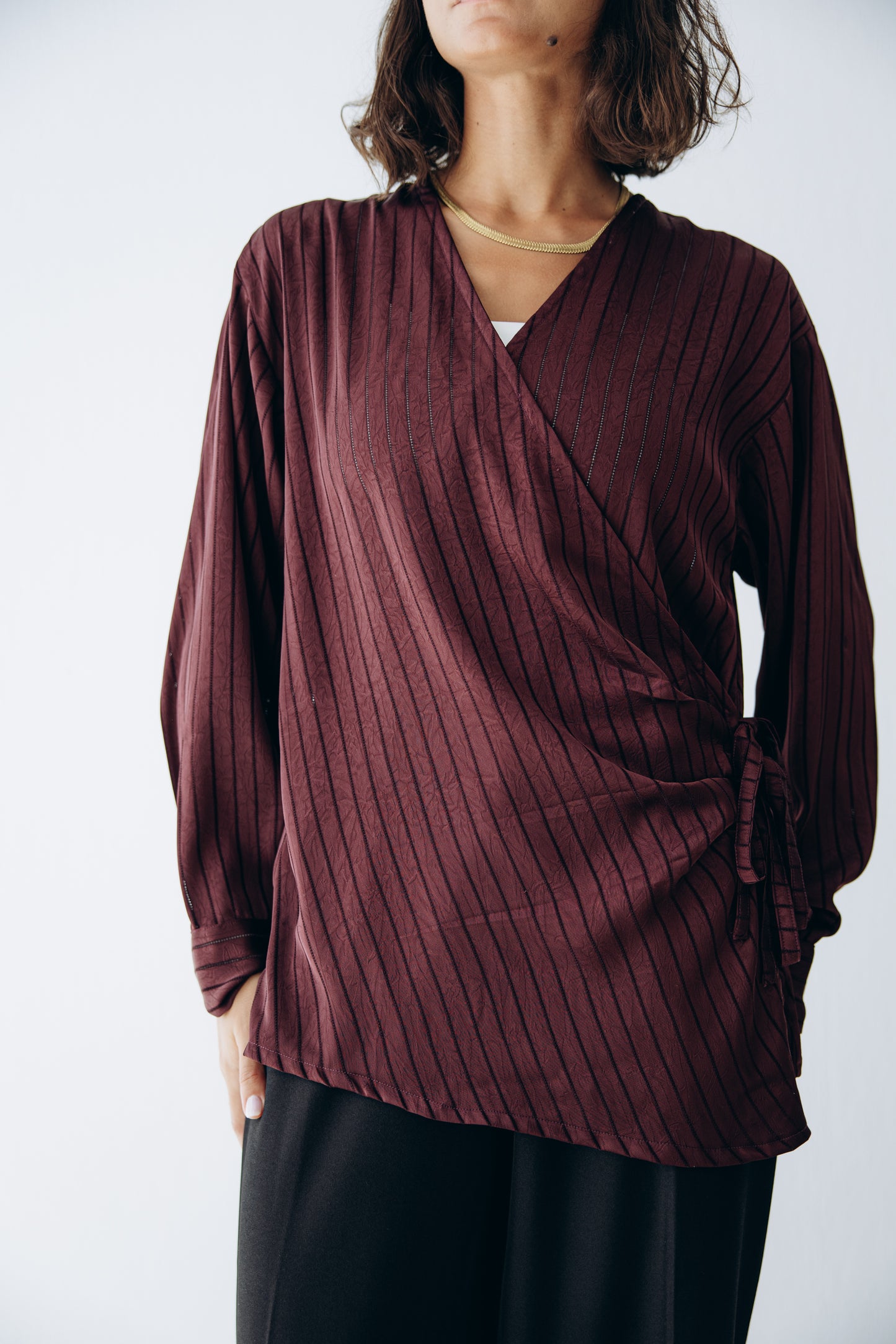 Glow Pleat Blouse in Burgundy