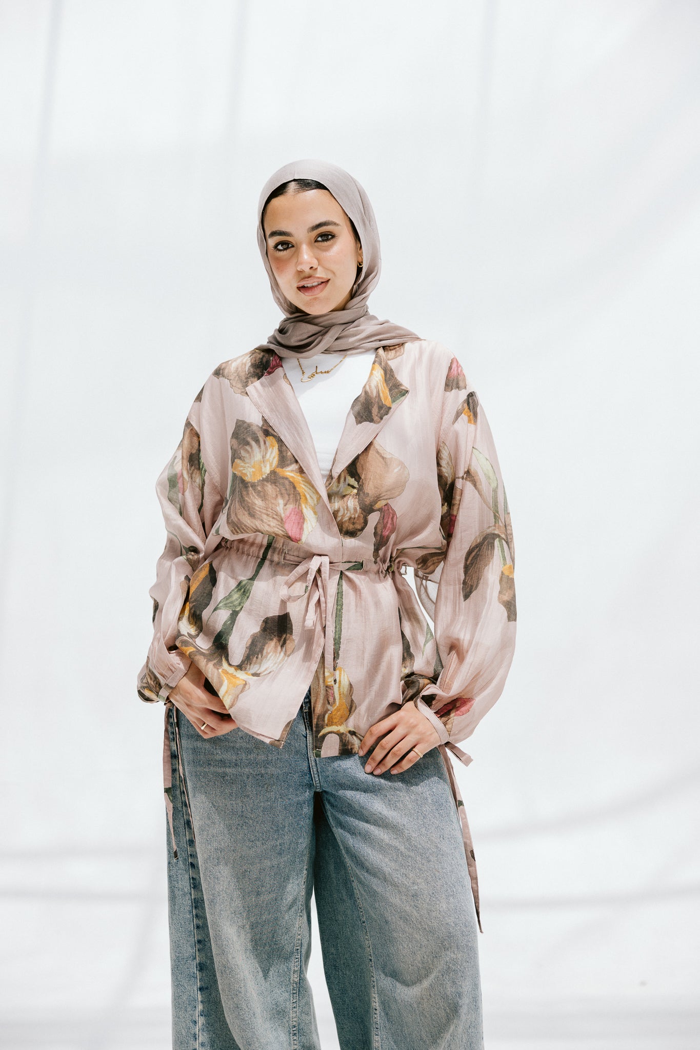 Jardin Blouse in Almond