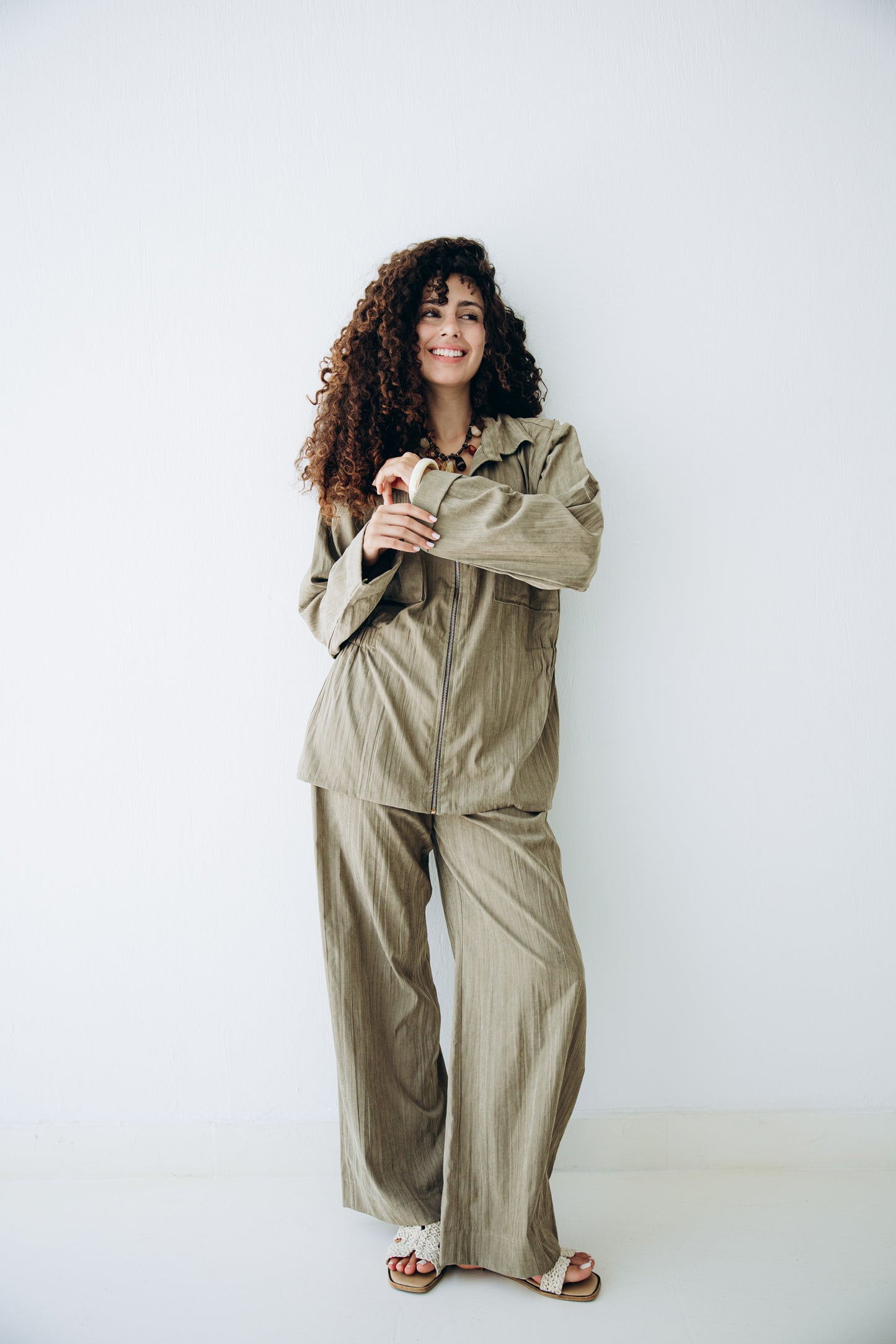 Ease Set in Olive