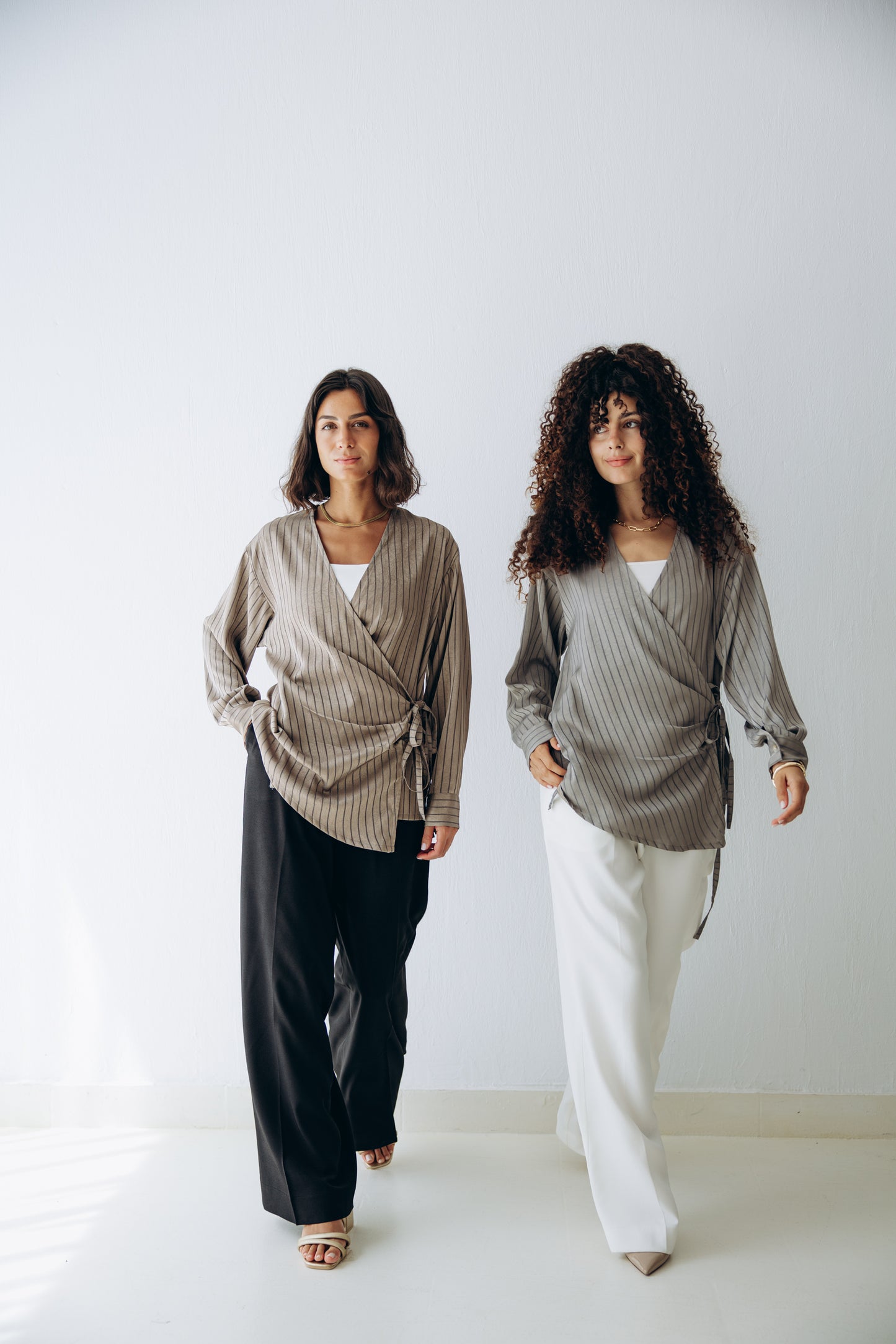 Glow Pleat Blouse in Olive