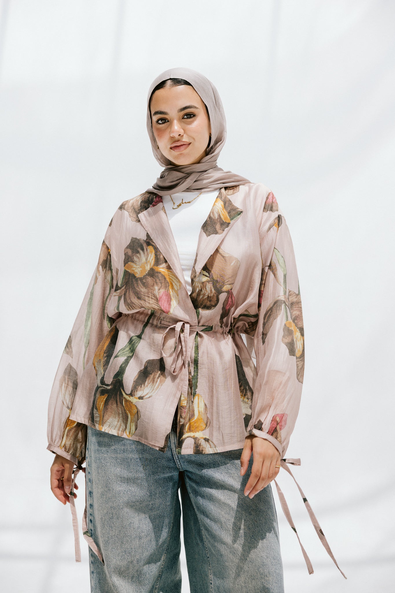 Jardin Blouse in Almond