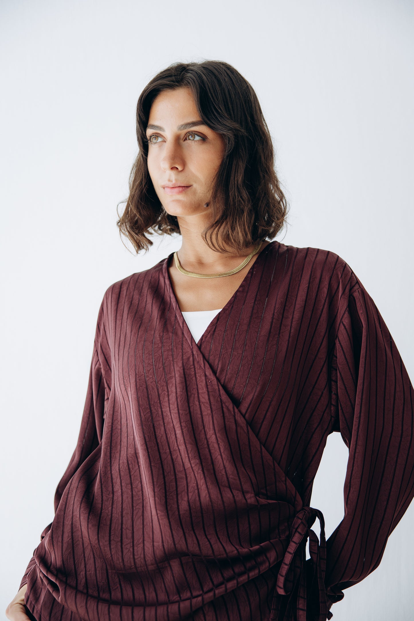 Glow Pleat Blouse in Burgundy