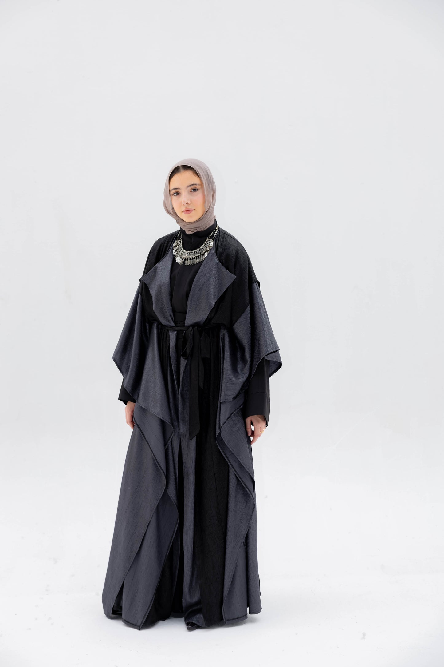 Majlis Kaftan in Black