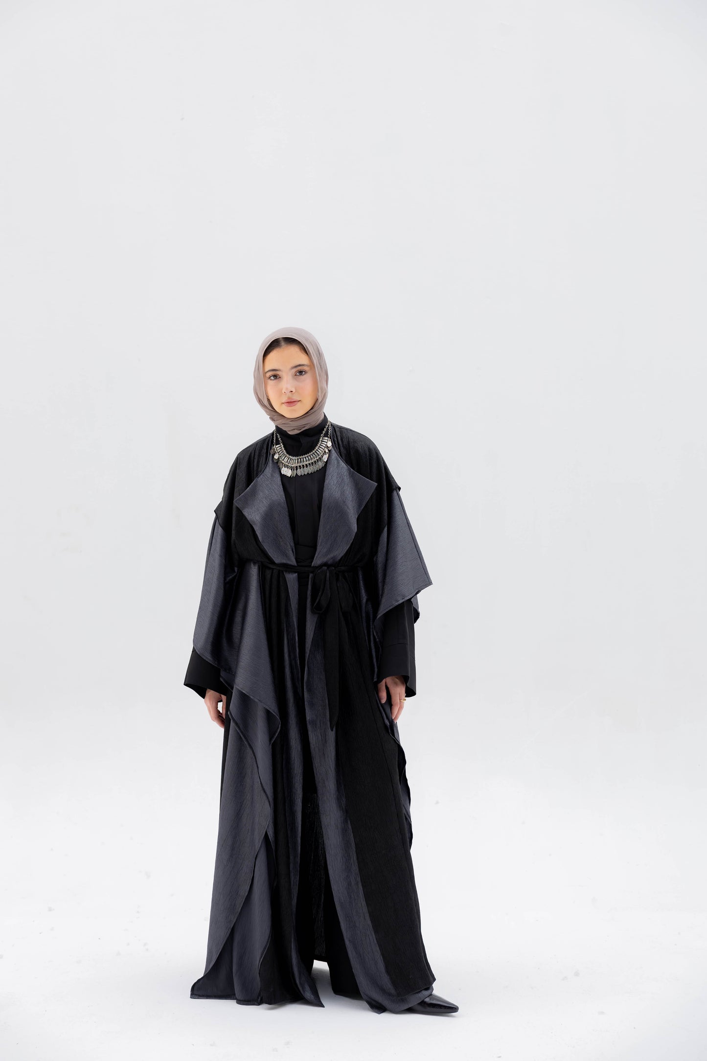 Majlis Kaftan in Black