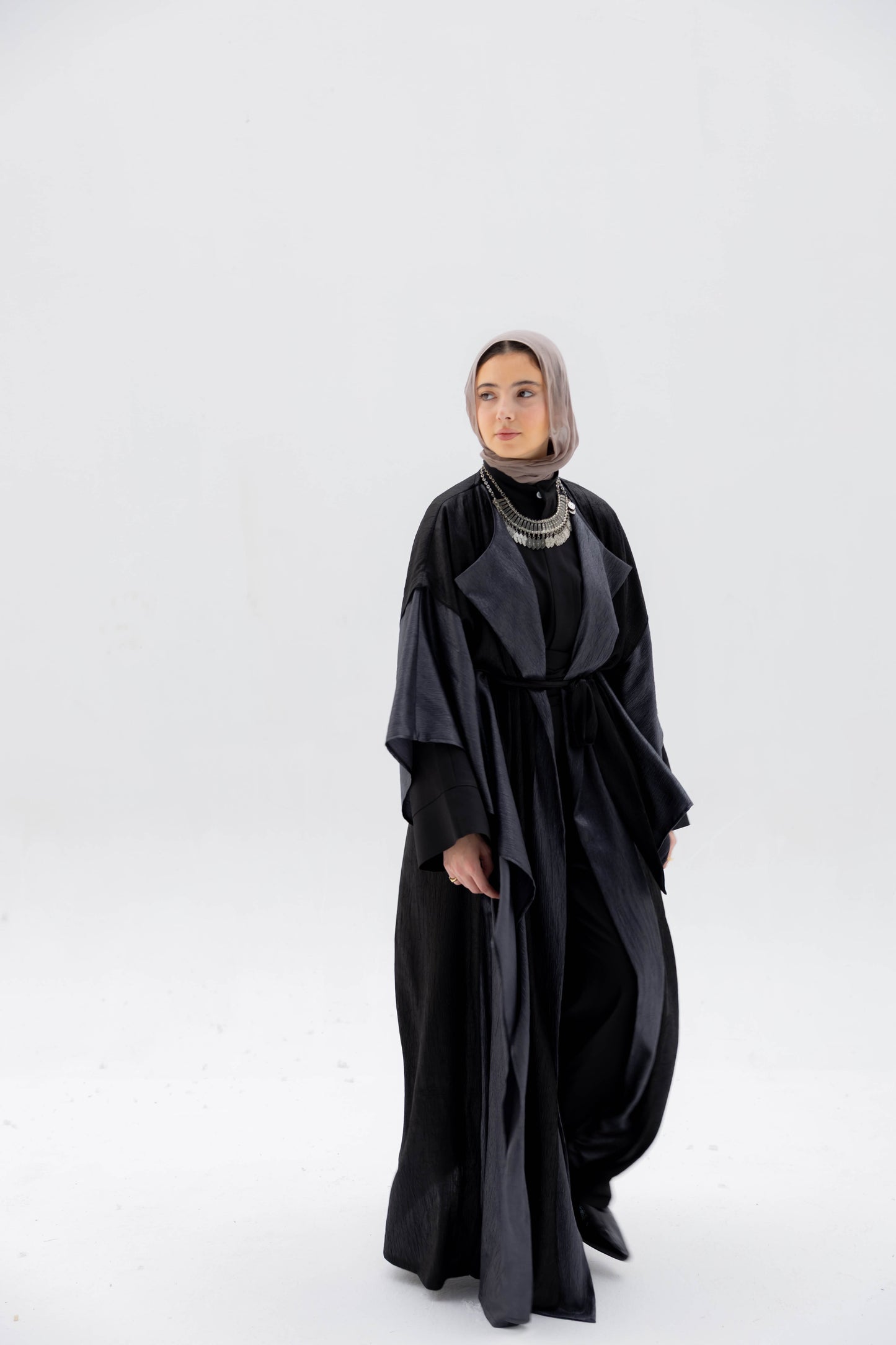 Majlis Kaftan in Black