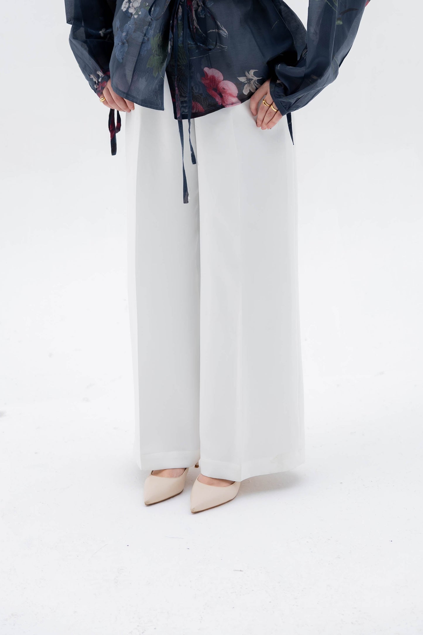 The Mono Wide-Leg Pants in Ivory