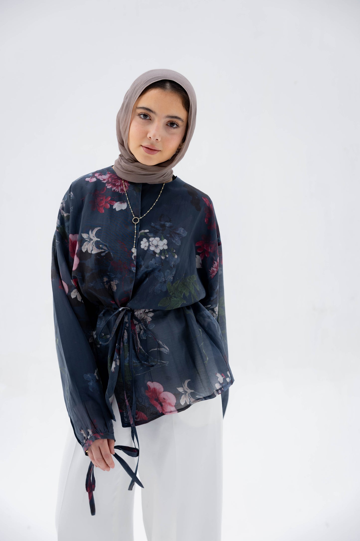 Floré Blouse in Midnight Navy
