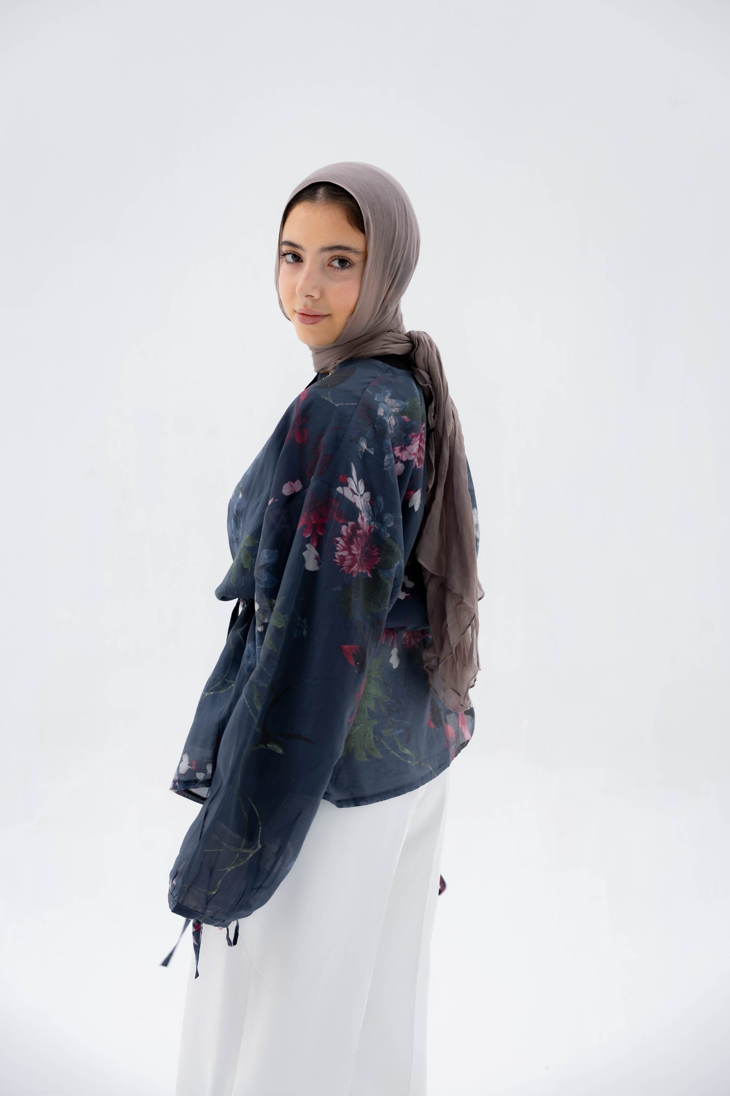 Floré Blouse in Midnight Navy