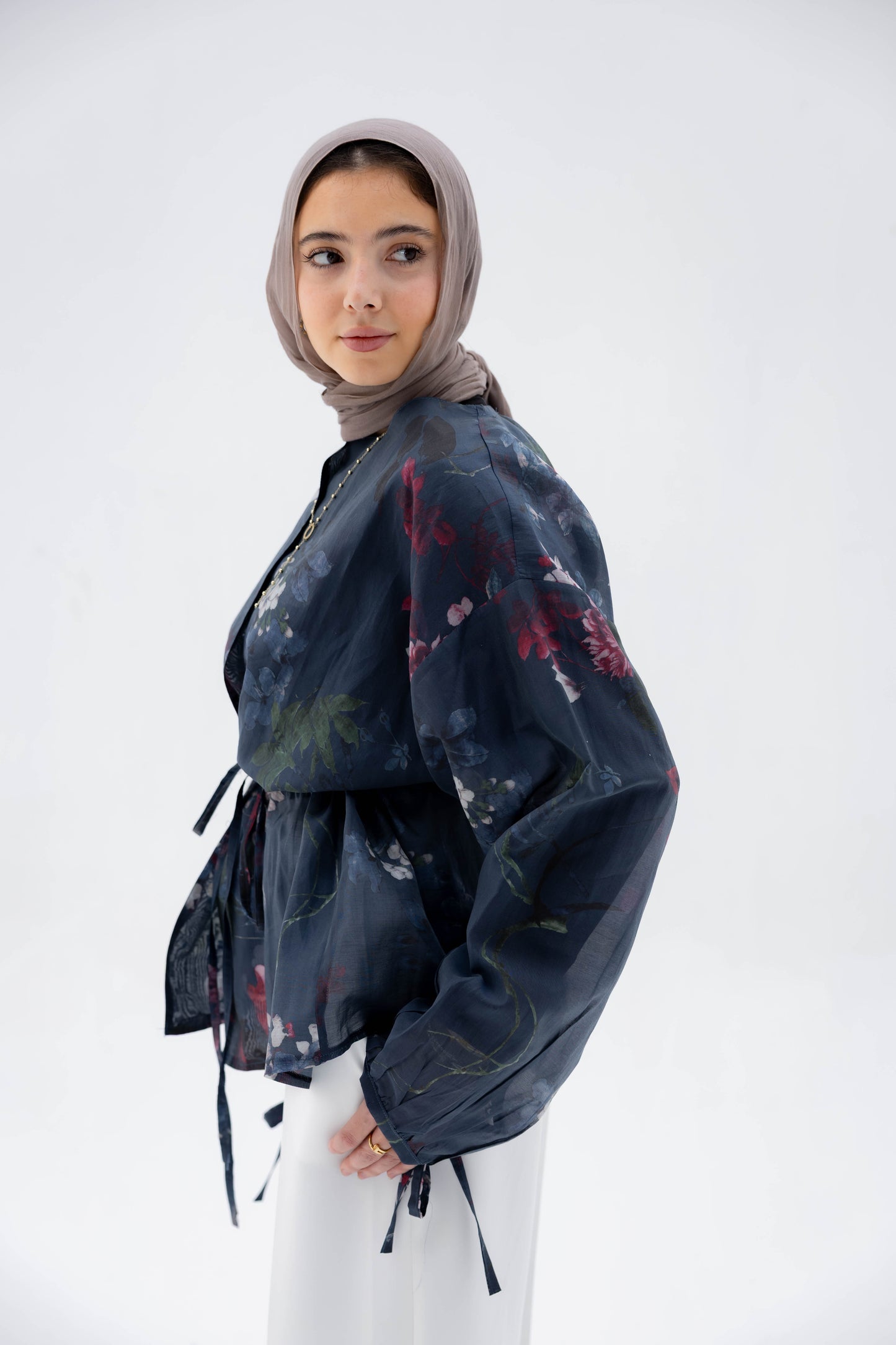 Floré Blouse in Midnight Navy