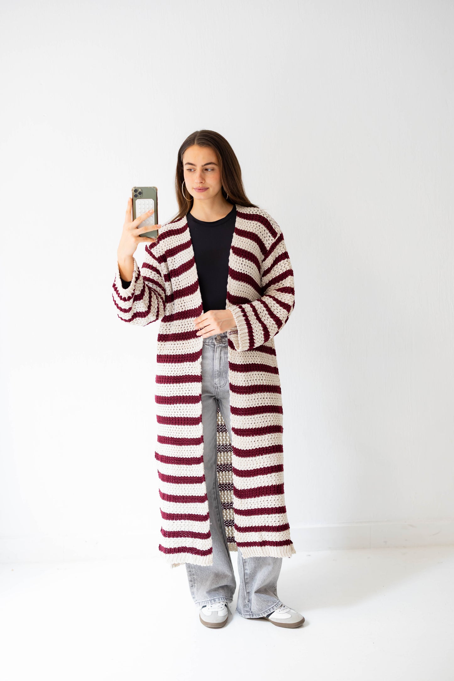 Wave Line Cardigan in Berry